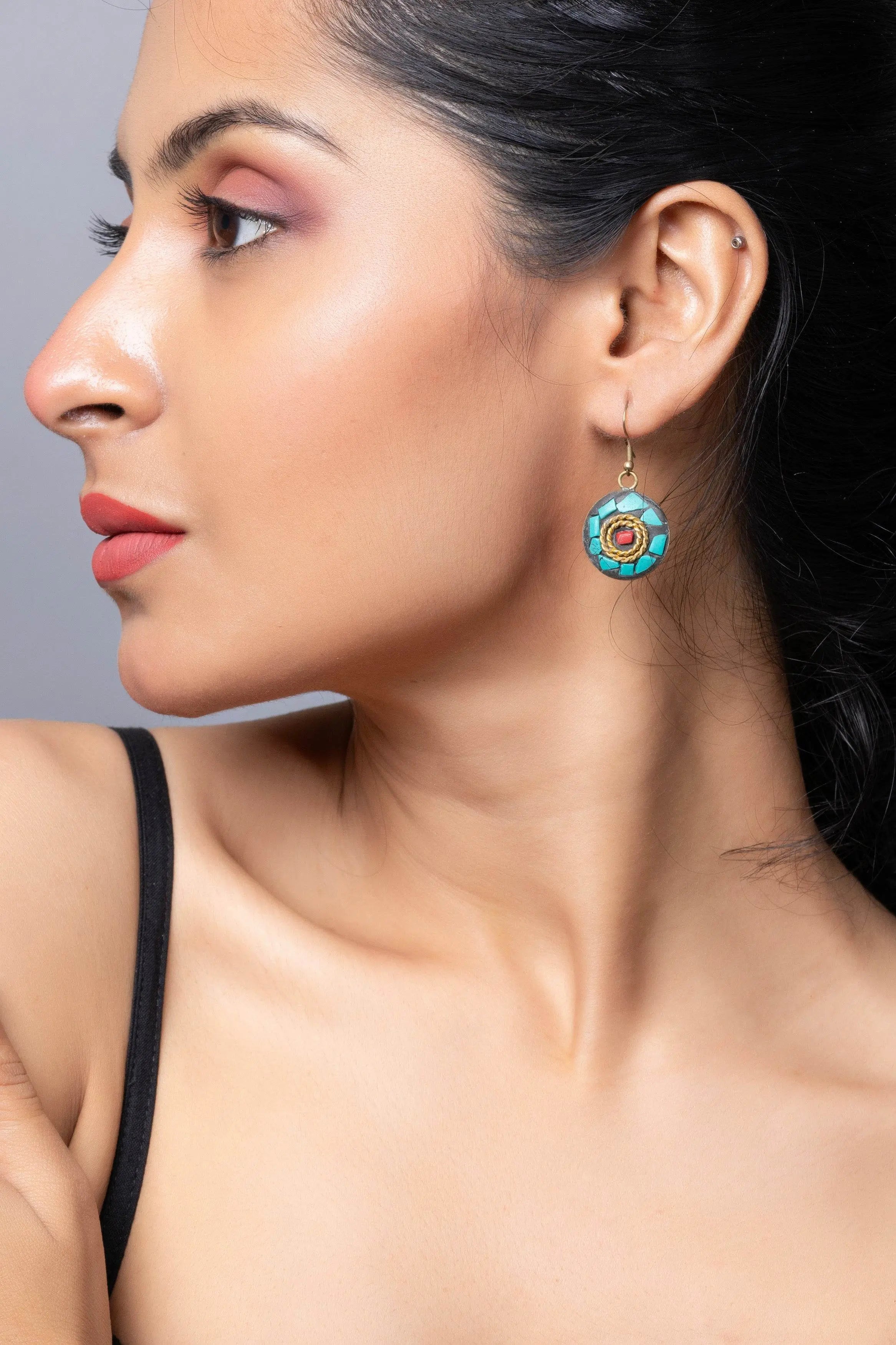 Turquoise Black Golden Brass Tibetan Earring - Lookandadorn.com
