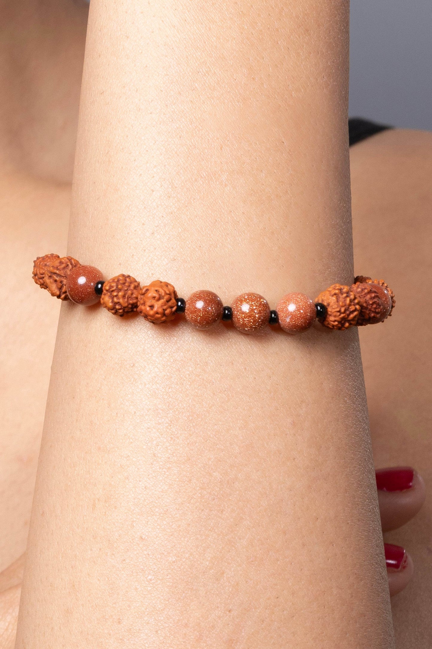 Handmade Rudraksh Bracelet with Semi Precious Golden Sandstone for Unisex - Lookandadorn.com
