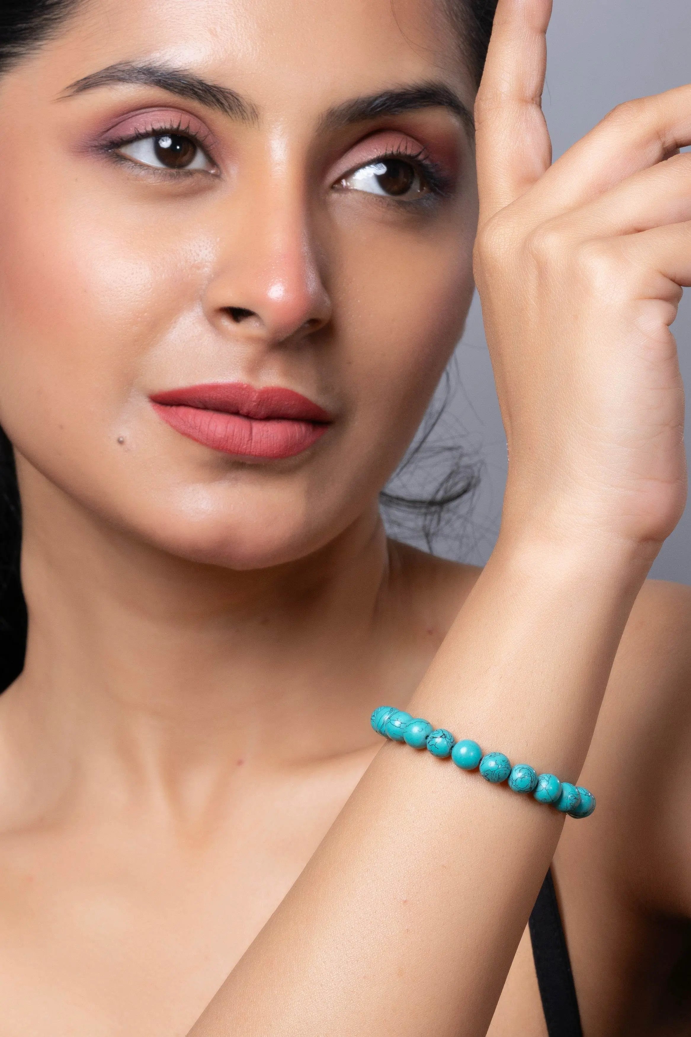 Handmade Semi Precious Firoza Turquoise Bead Bracelet for Elegant Everyday Wear - Lookandadorn.com