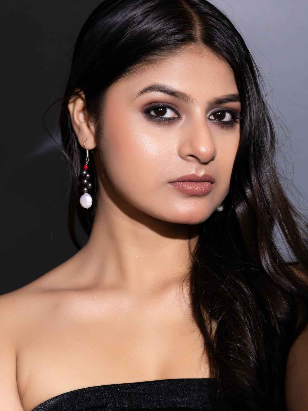 White Black Coin Pearl Earrings