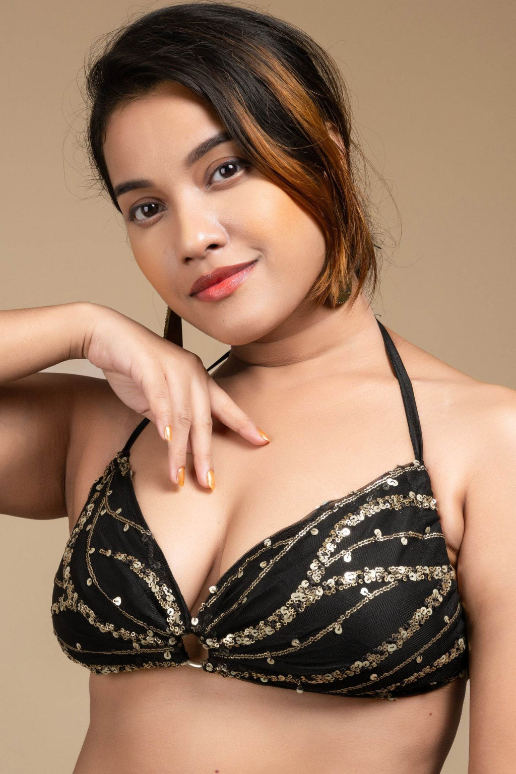 Designer Black Backless Halter Neck Non Padded Bikini Blouse For Women - Lookandadorn.com