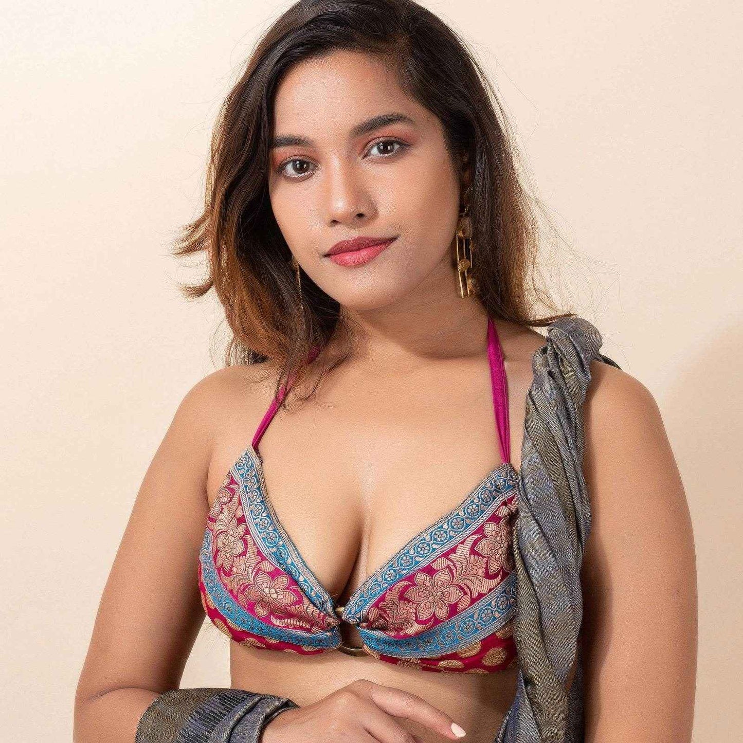 Designer Embroidered Lace Backless Halter Neck Non Padded Bikini Blouse - Lookandadorn.com