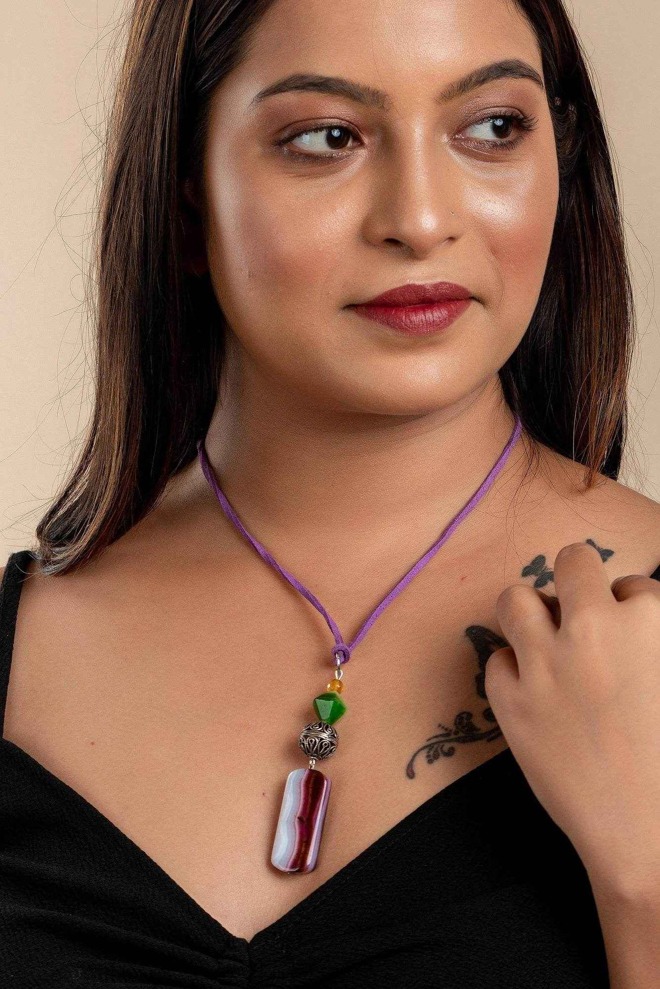 Handmade Agate Onyx Jewelry, Designer German Silver Filigree Neckpiece with Adjustable Suede Cord - Lookandadorn.com