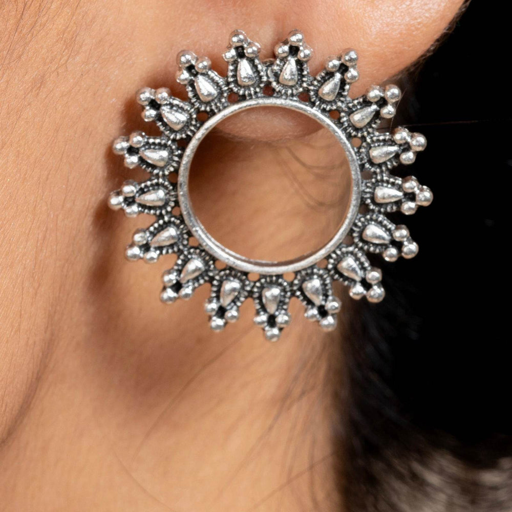 German Silver Hollow Floral Stud Earrings - Lightweight, Non-Allergic, Perfect for Any Occasion - Lookandadorn.com