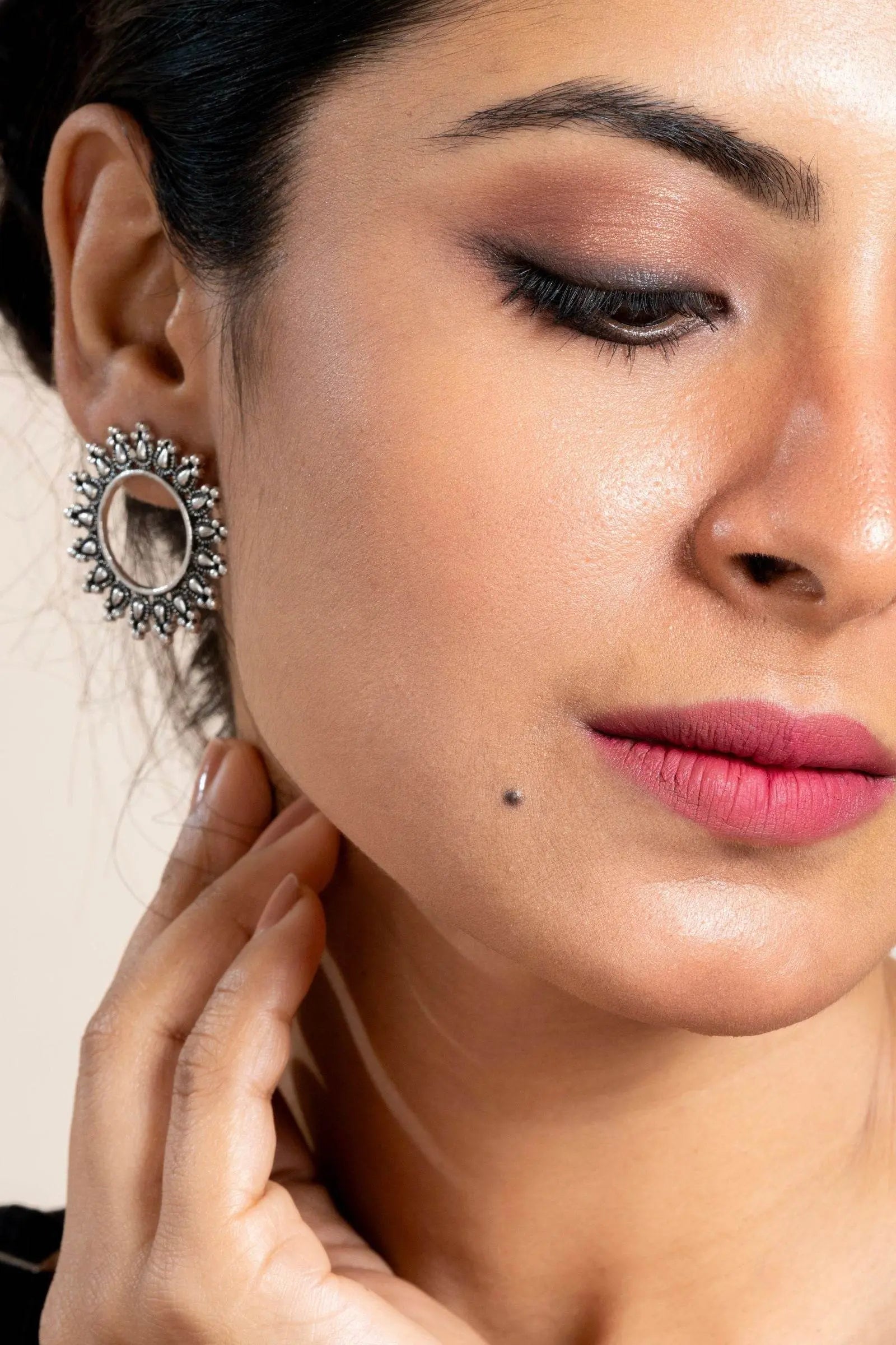 German Silver Hollow Floral Stud Earrings - Lightweight, Non-Allergic, Perfect for Any Occasion - Lookandadorn.com