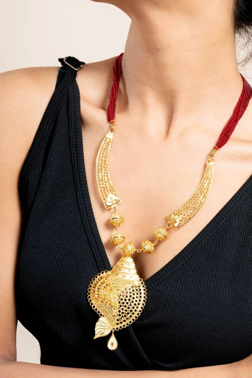 Gold Plated Designer Conch Necklace Jewelry Set with Matching Stud Earrings - Handmade Copper Jewelry - Lookandadorn.com