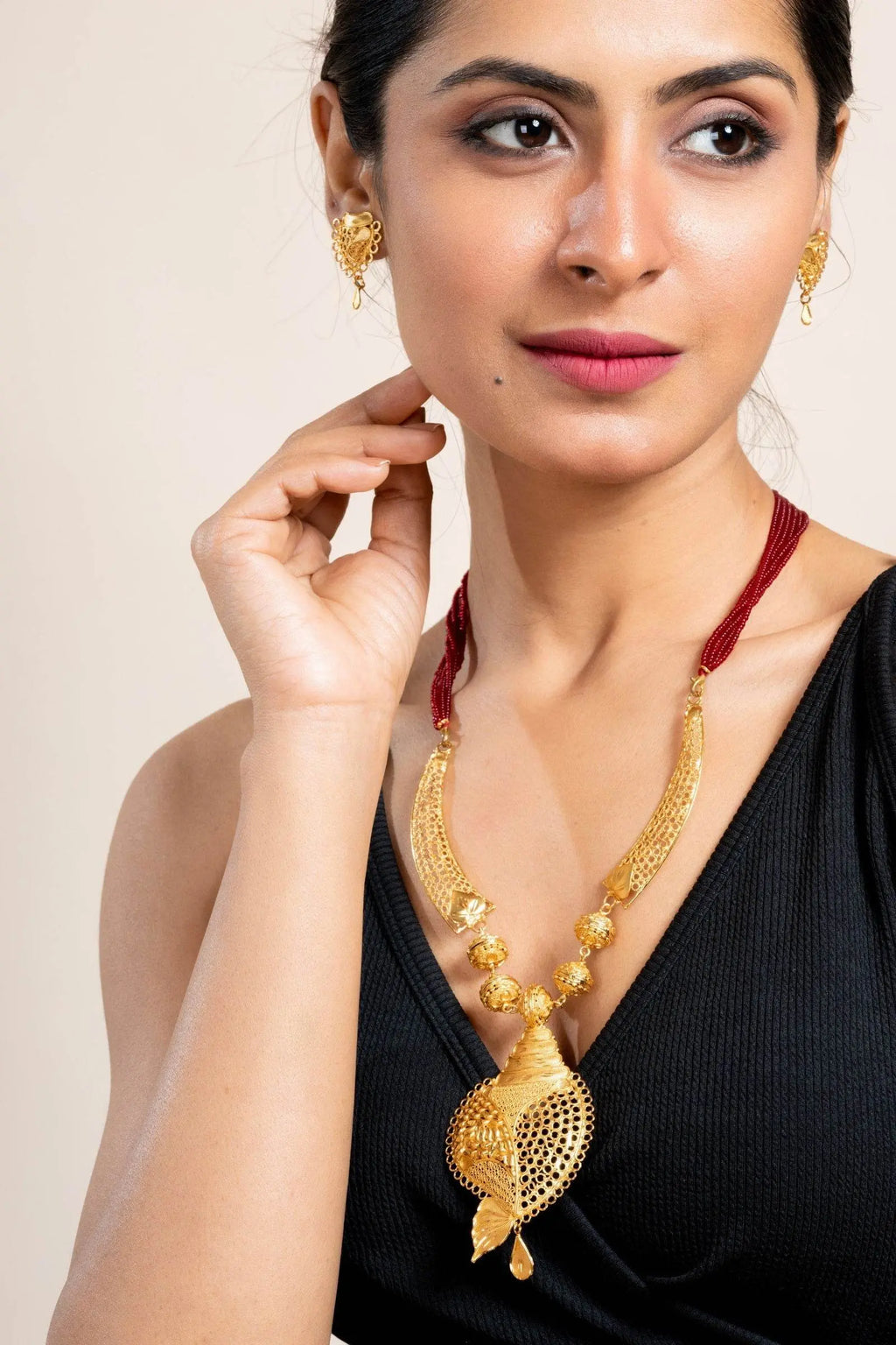 Gold Plated Designer Conch Necklace Jewelry Set with Matching Stud Earrings - Handmade Copper Jewelry - Lookandadorn.com