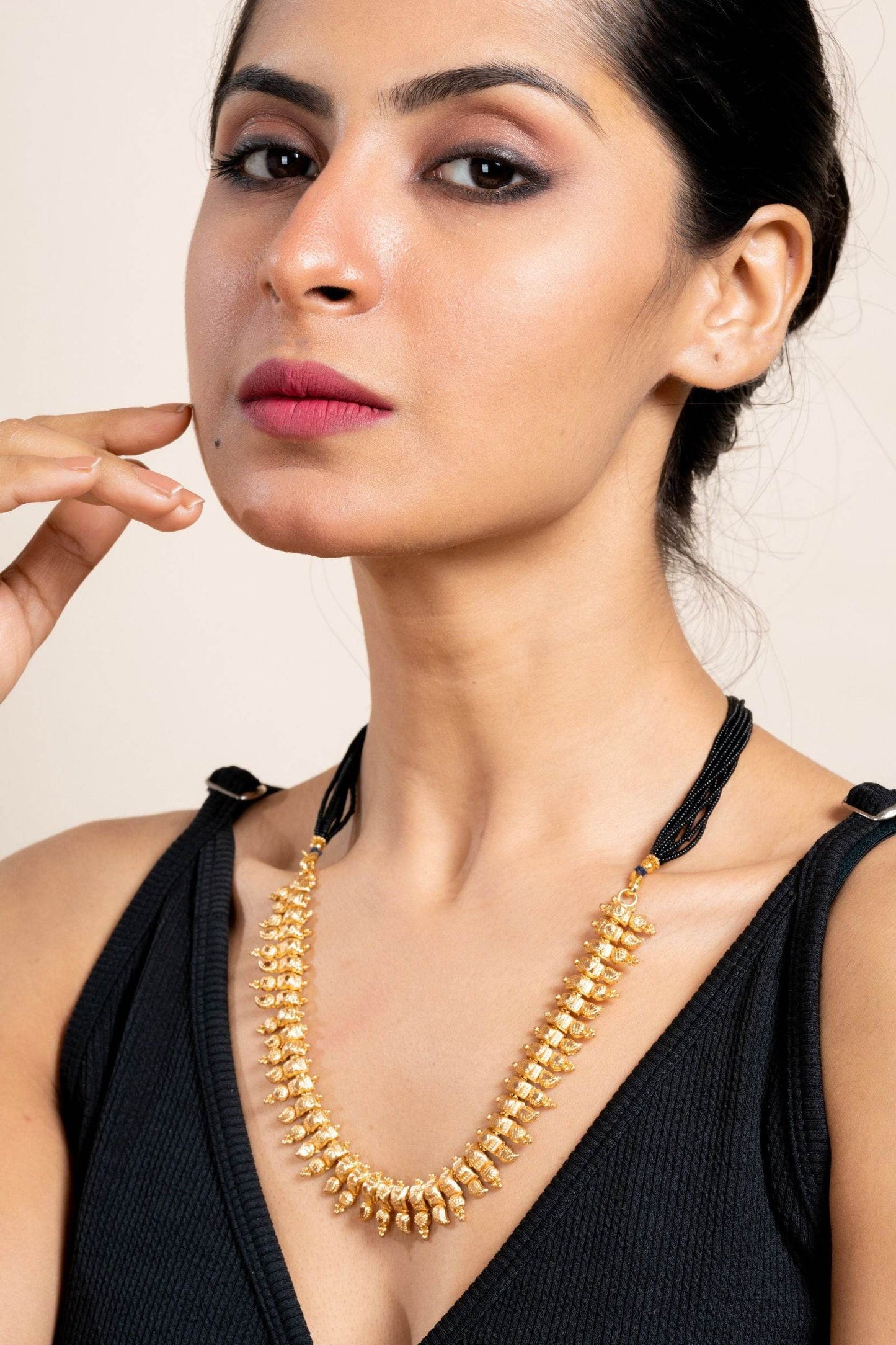 Gold Plated Designer Necklace with Black Tassel Dori - Elegant Copper Jewelry for All Occasions - Lookandadorn.com