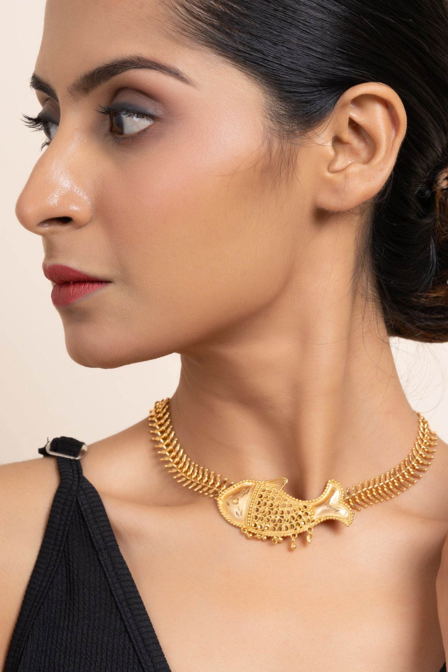 Gold Plated Fish Bone Choker Necklace - Copper Jewelry for Elegant Occasions - Lookandadorn.com