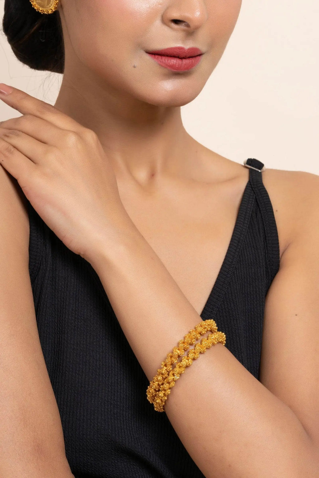 Gold Plated Floral Bangle Set of 2 – Exquisite Copper Jewelry for All Occasions - Lookandadorn.com