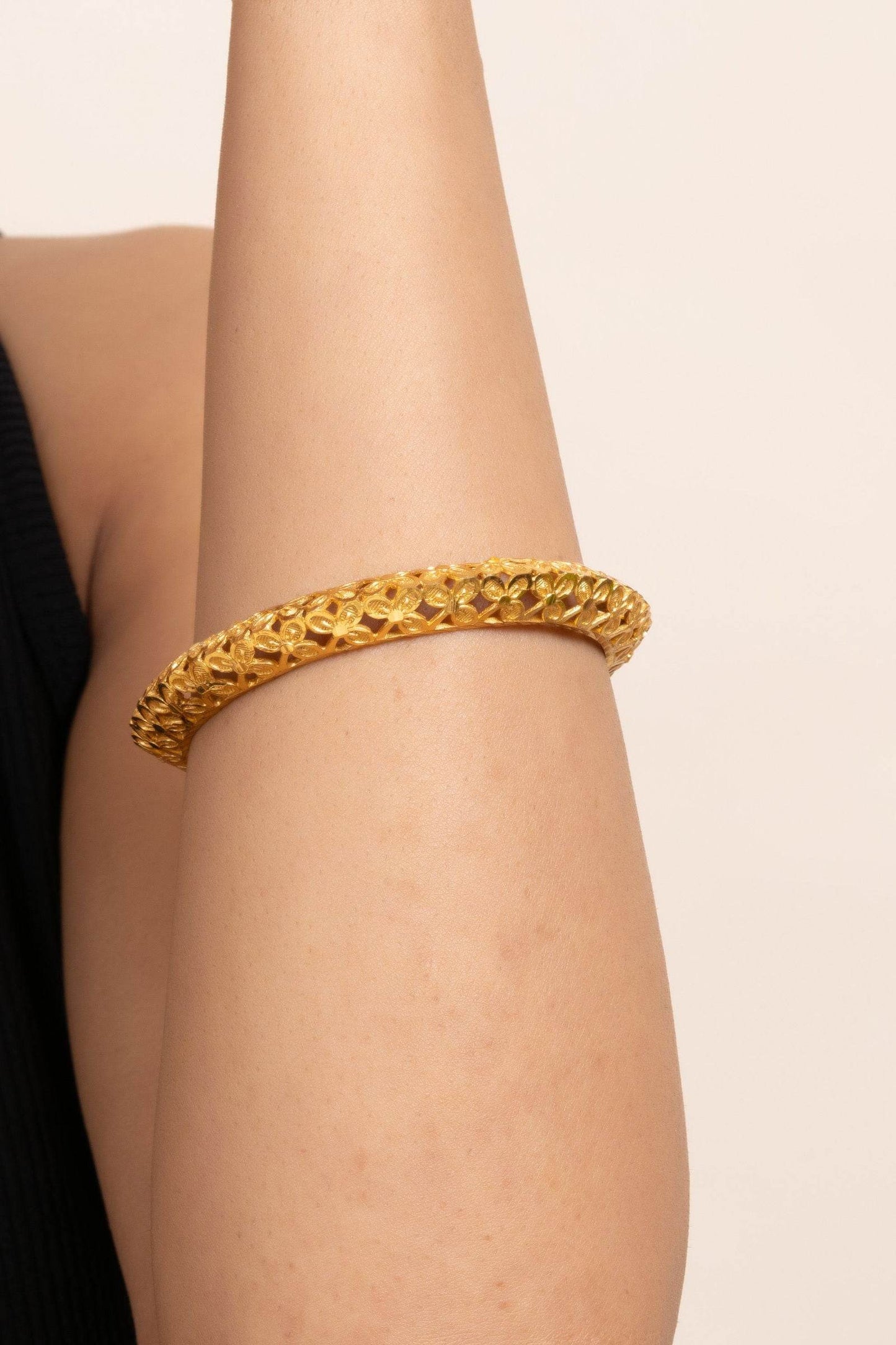 Gold Plated Floral Bangle with Intricate Design for All Occasions - Elegant Copper Jewelry - Lookandadorn.com