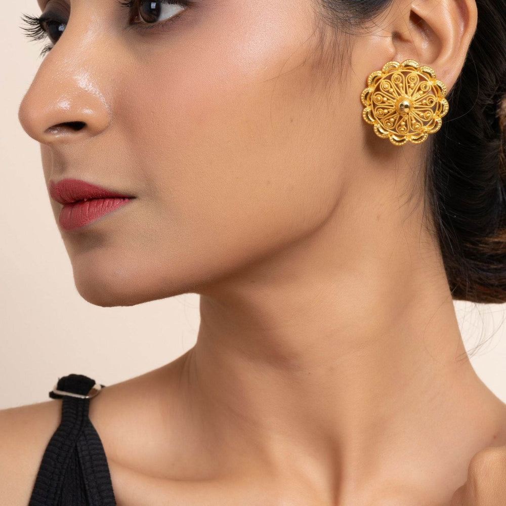 Gold Plated Floral Cutwork Stud Earrings - Exquisite Jewelry for All Occasions - Lookandadorn.com