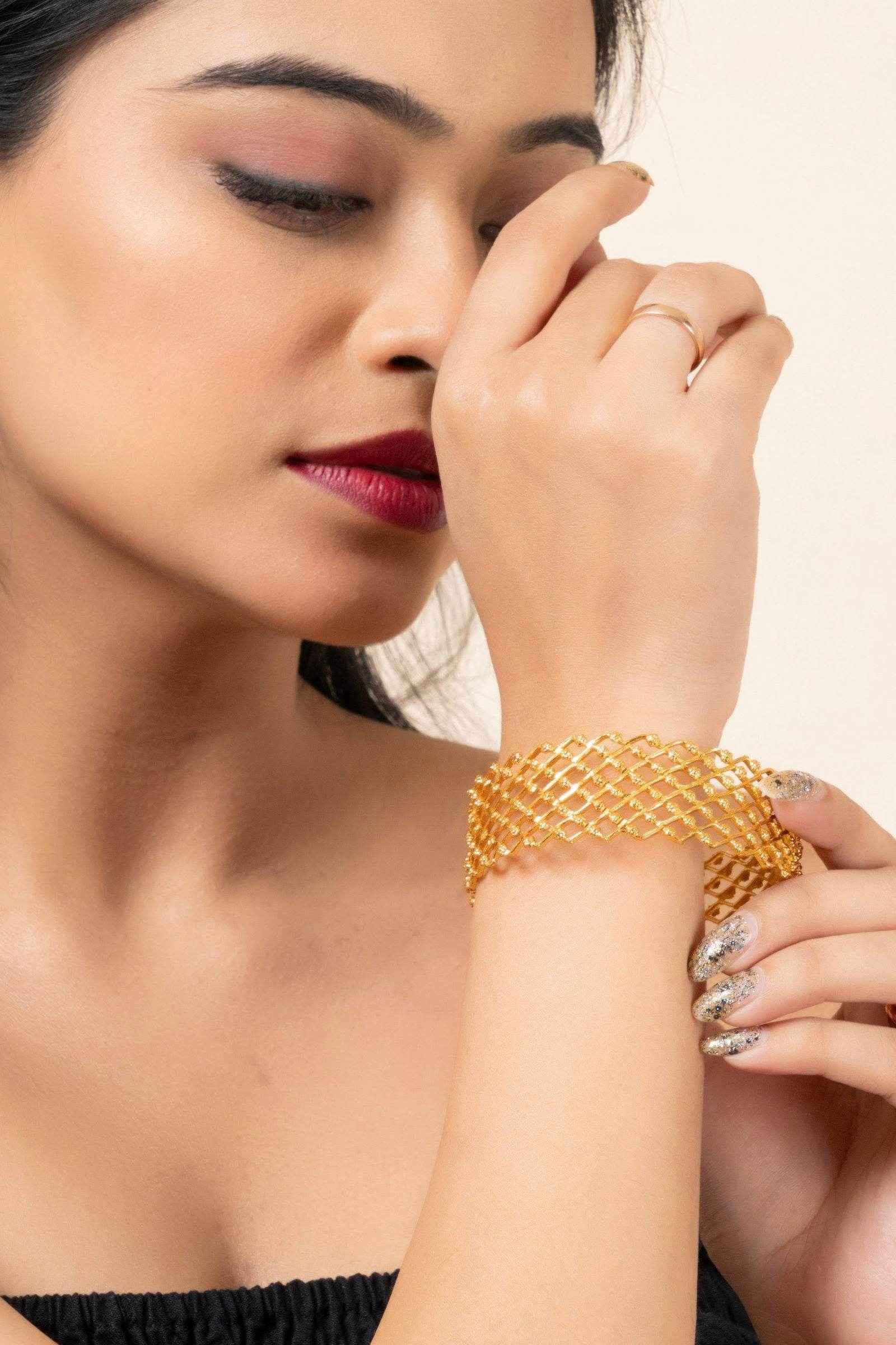 Gold Plated Kerala Style Zigzag Chur Bangle - Copper Elegance for All Occasions - Lookandadorn.com