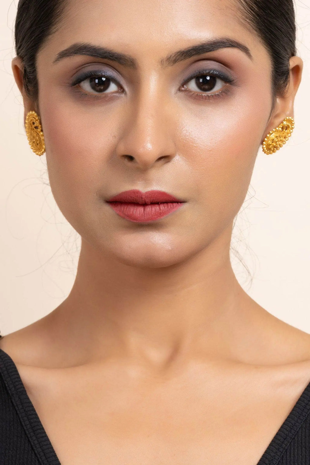 Gold Plated Paisley Stud Earrings – Exquisite Copper Jewelry for Timeless Elegance - Lookandadorn.com
