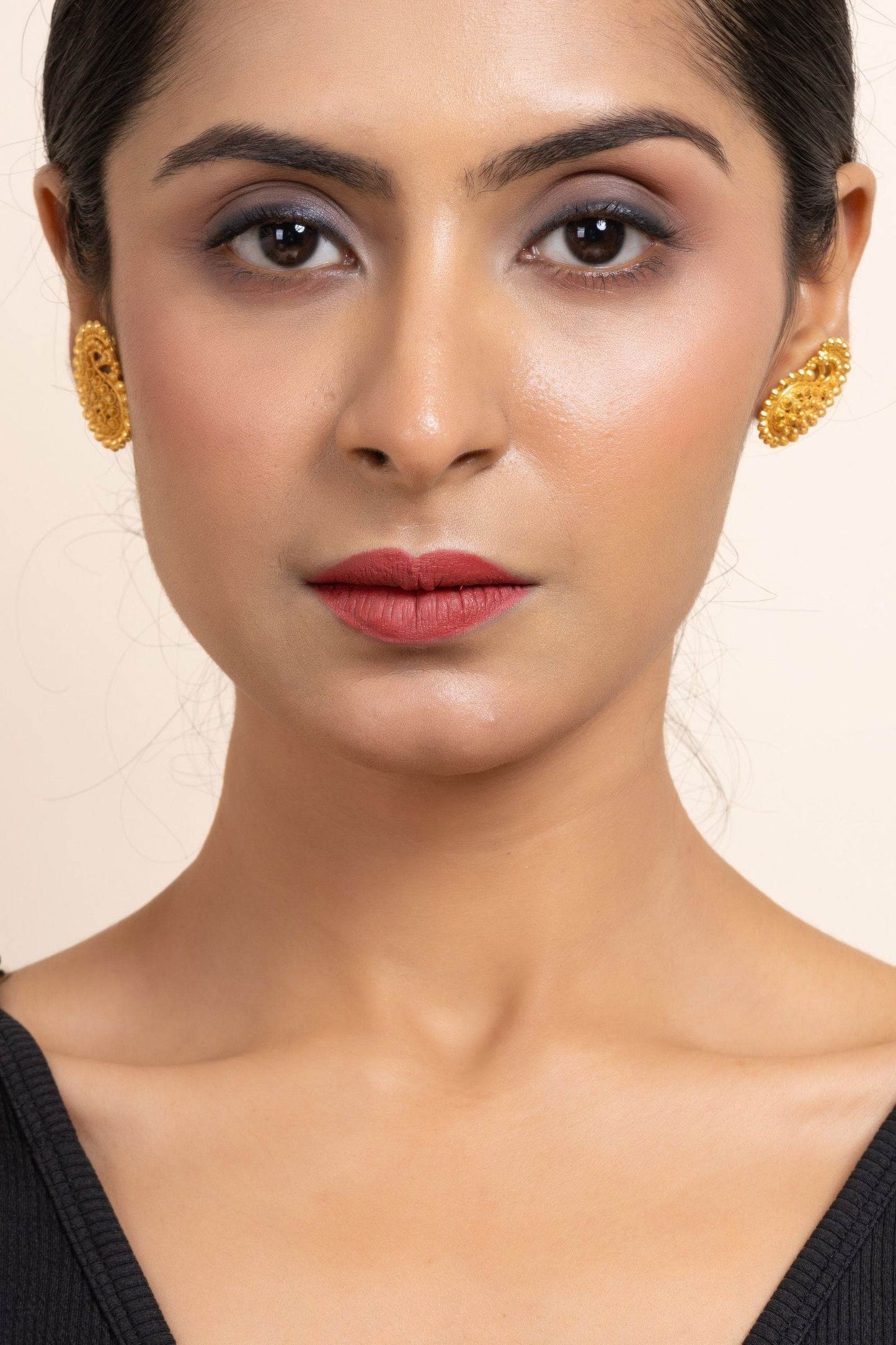 Gold Plated Paisley Stud Earrings – Exquisite Copper Jewelry for Timeless Elegance - Lookandadorn.com