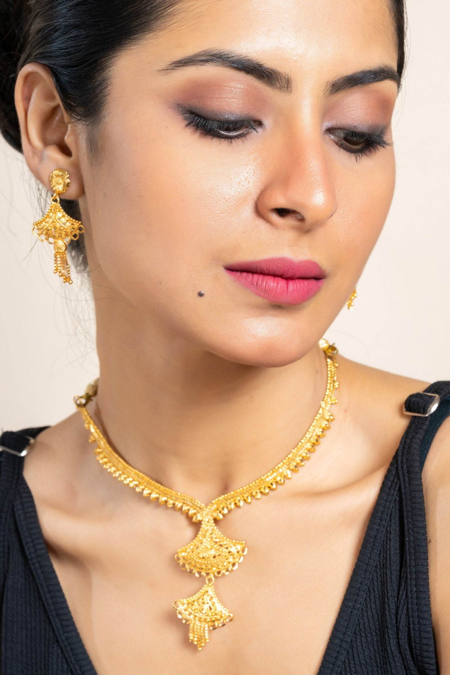Gold Plated Sleek Necklace with Matching Stud Earrings Jewelry Set - Jewelry for All Occasions - Lookandadorn.com