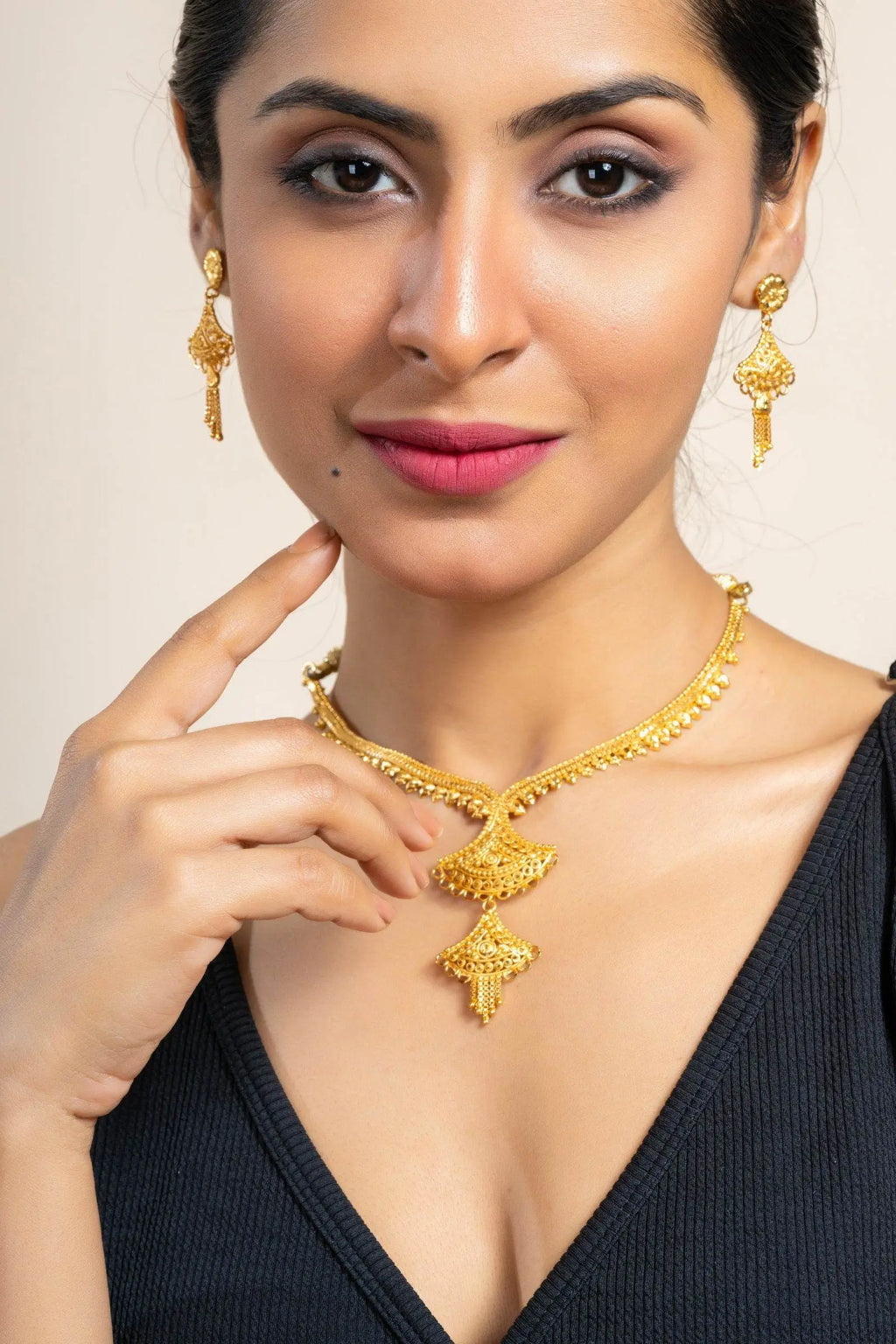 Gold Plated Sleek Necklace with Matching Stud Earrings Jewelry Set - Jewelry for All Occasions - Lookandadorn.com
