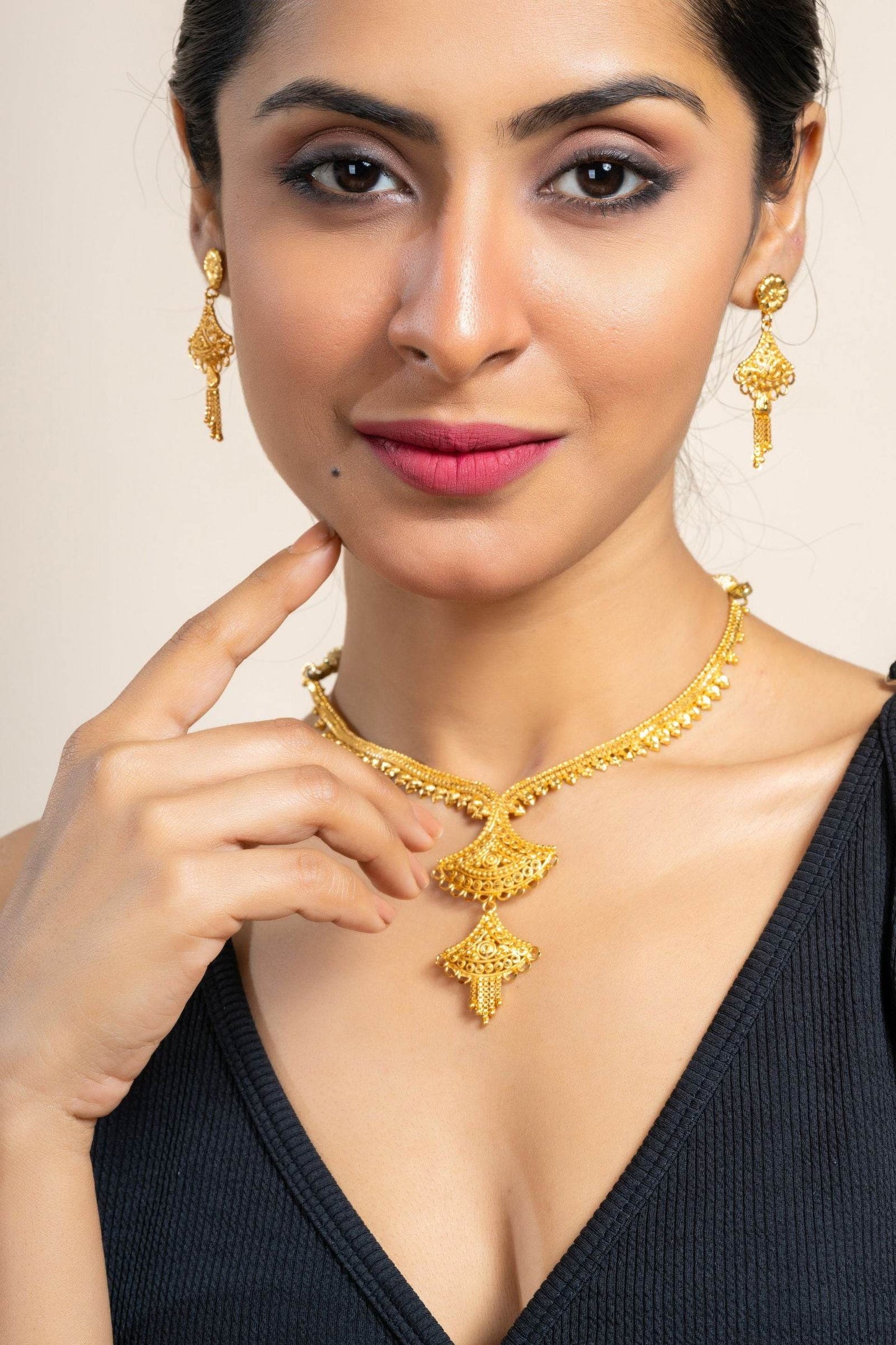 Gold Plated Sleek Necklace with Matching Stud Earrings Jewelry Set - Jewelry for All Occasions - Lookandadorn.com