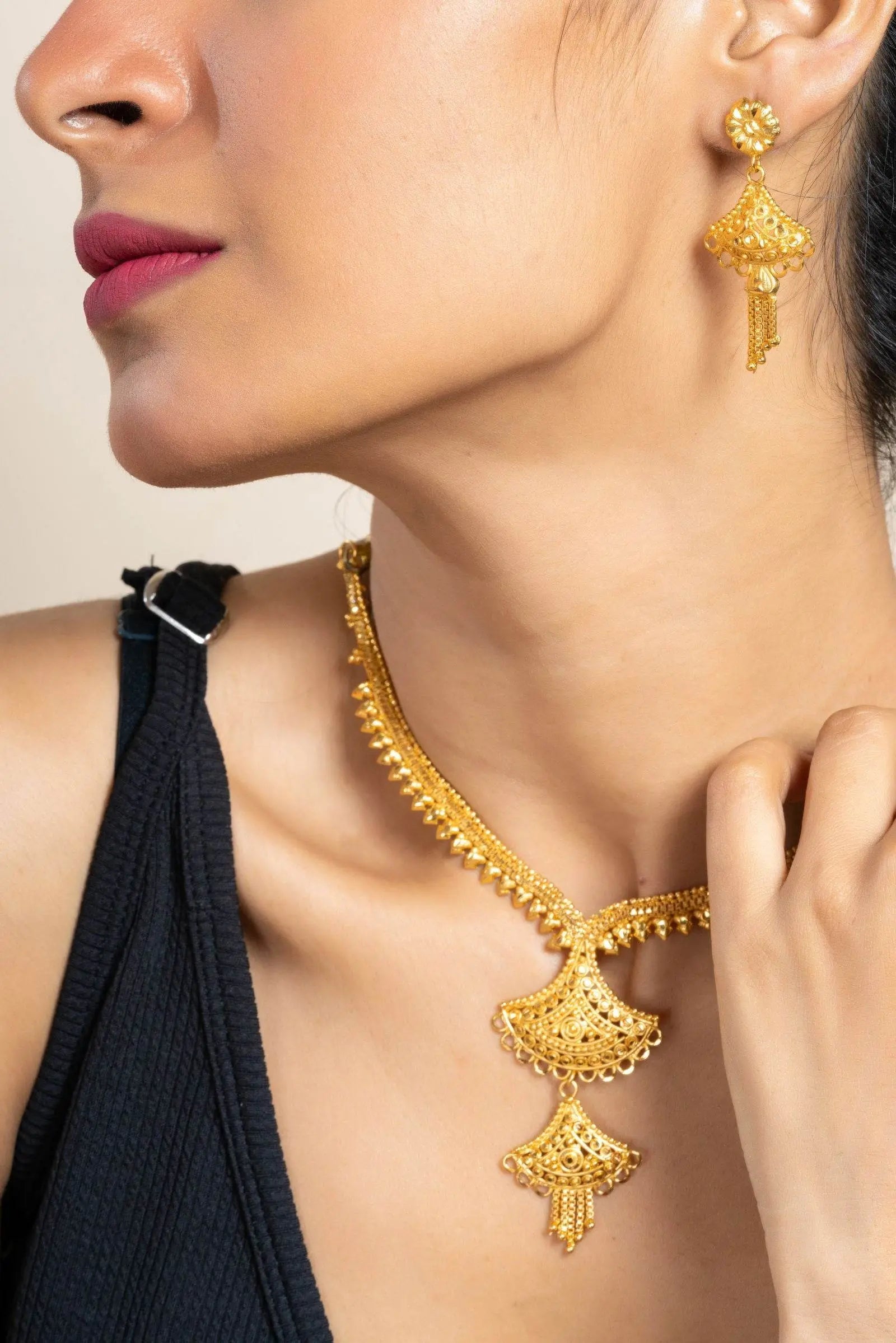 Gold Plated Sleek Necklace with Matching Stud Earrings Jewelry Set - Jewelry for All Occasions - Lookandadorn.com