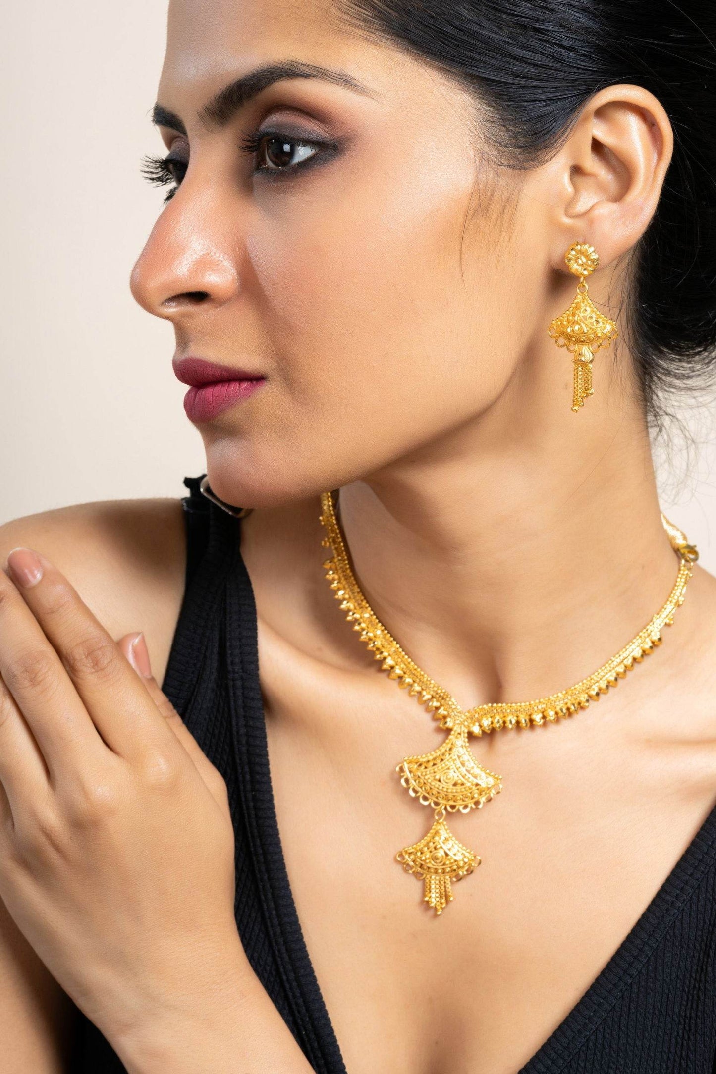 Gold Plated Sleek Necklace with Matching Stud Earrings Jewelry Set - Jewelry for All Occasions - Lookandadorn.com