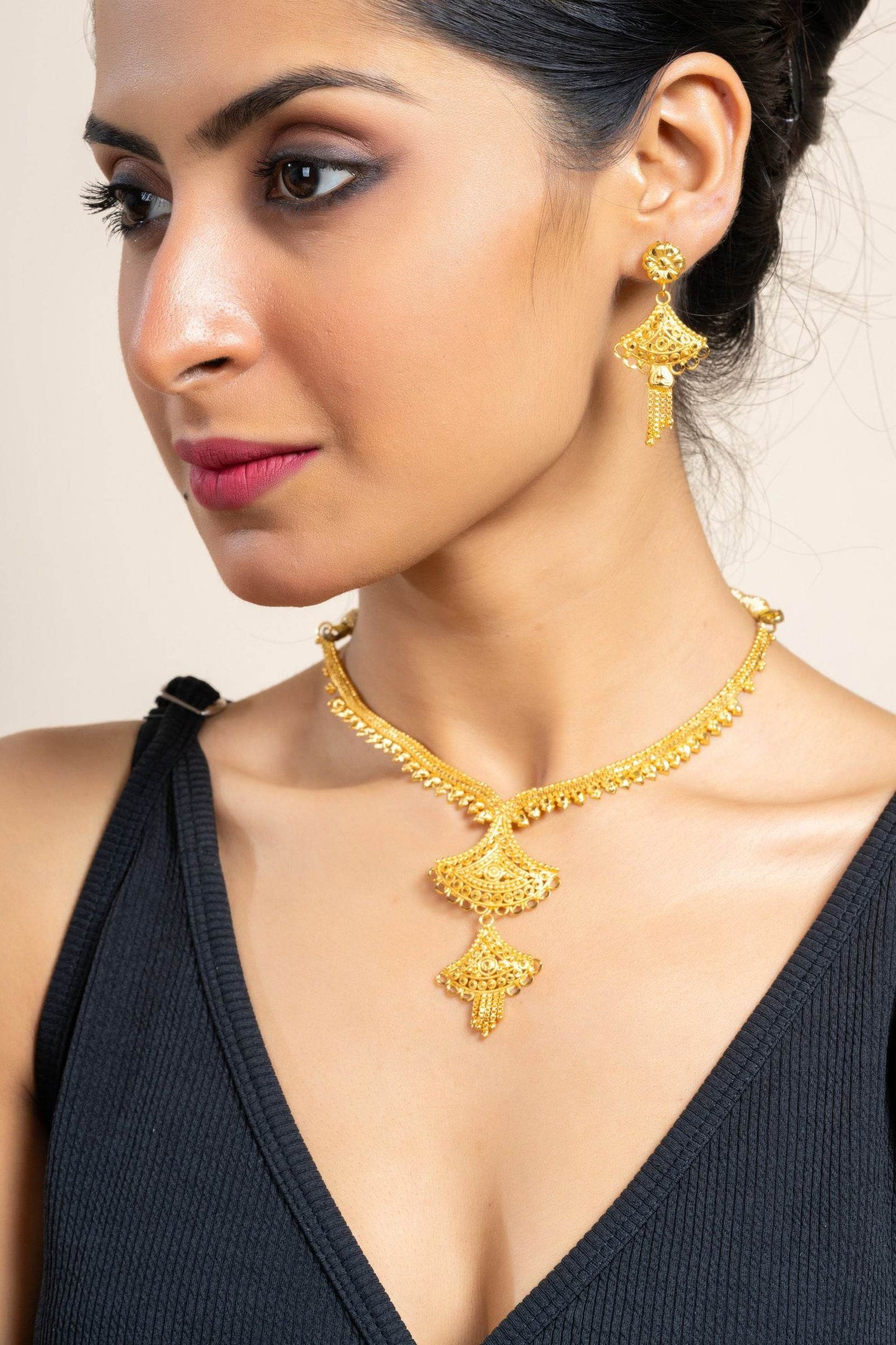 Gold Plated Sleek Necklace with Matching Stud Earrings Jewelry Set - Jewelry for All Occasions - Lookandadorn.com