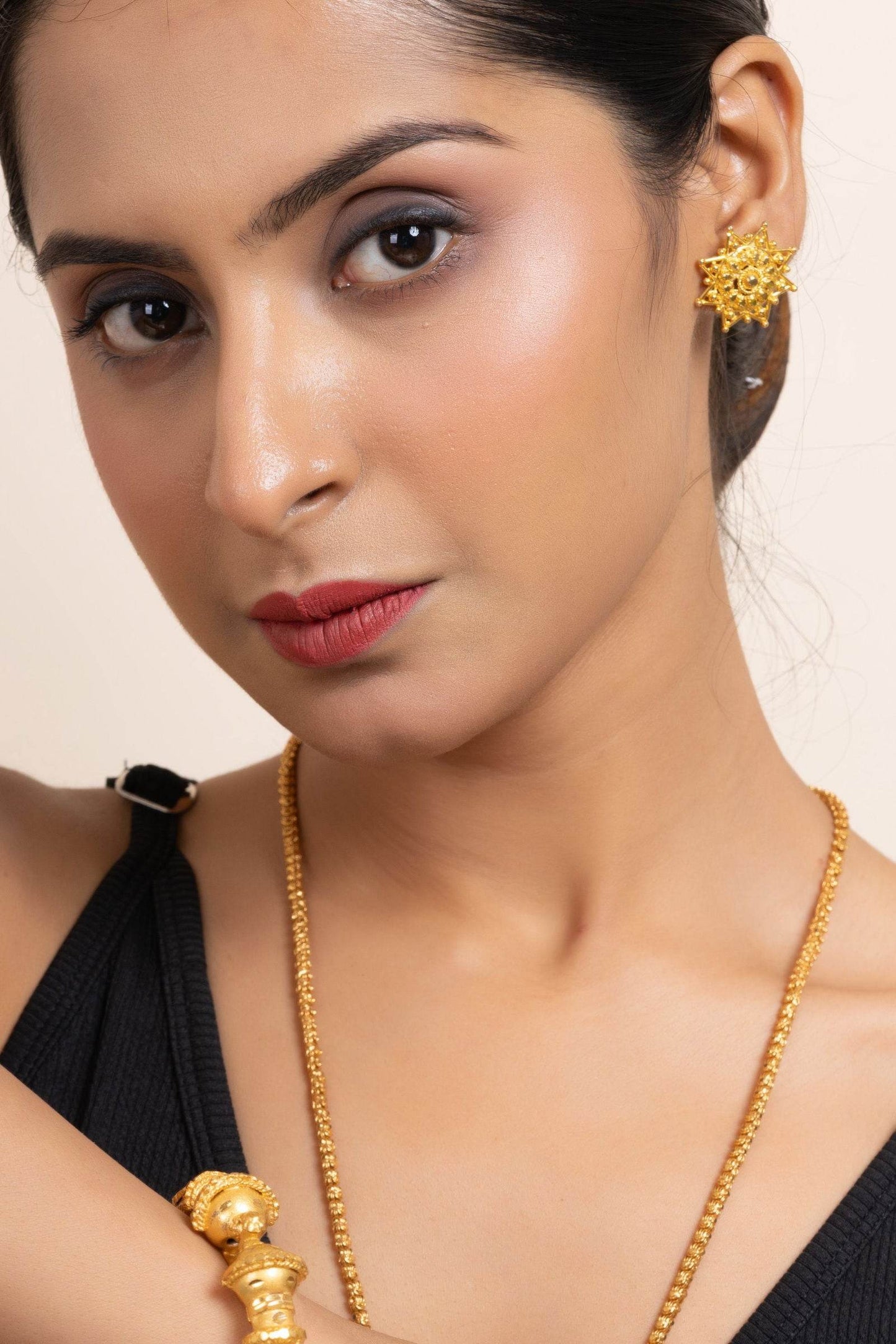 Gold Plated Star Stud Earrings – Copper Jewelry, Non-Allergic, Perfect for All Occasions - Lookandadorn.com