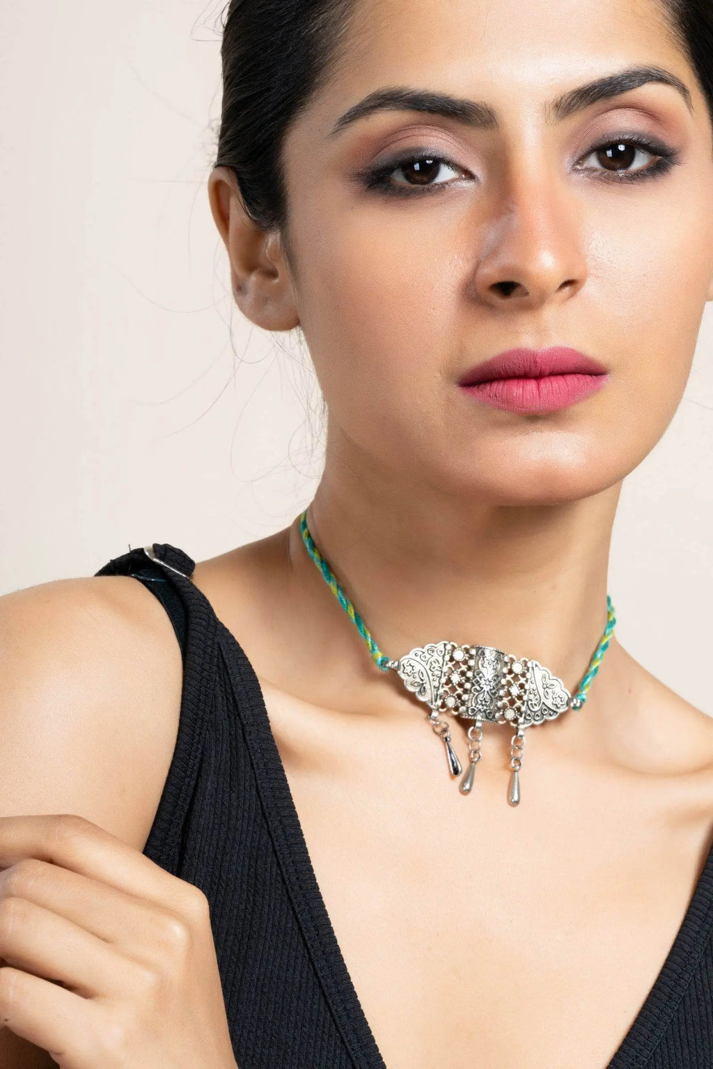 Handcrafted Green Turquoise Thread with German Silver Choker Necklace Jewelry for Women - Lookandadorn.com