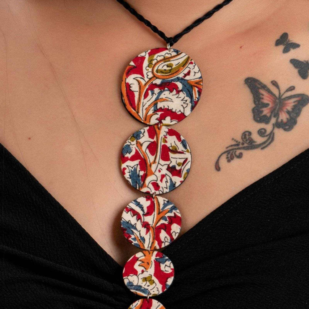 Handcrafted Lightweight Fabric Choker Necklace for Women - Red Kalamkari Design - Lookandadorn.com