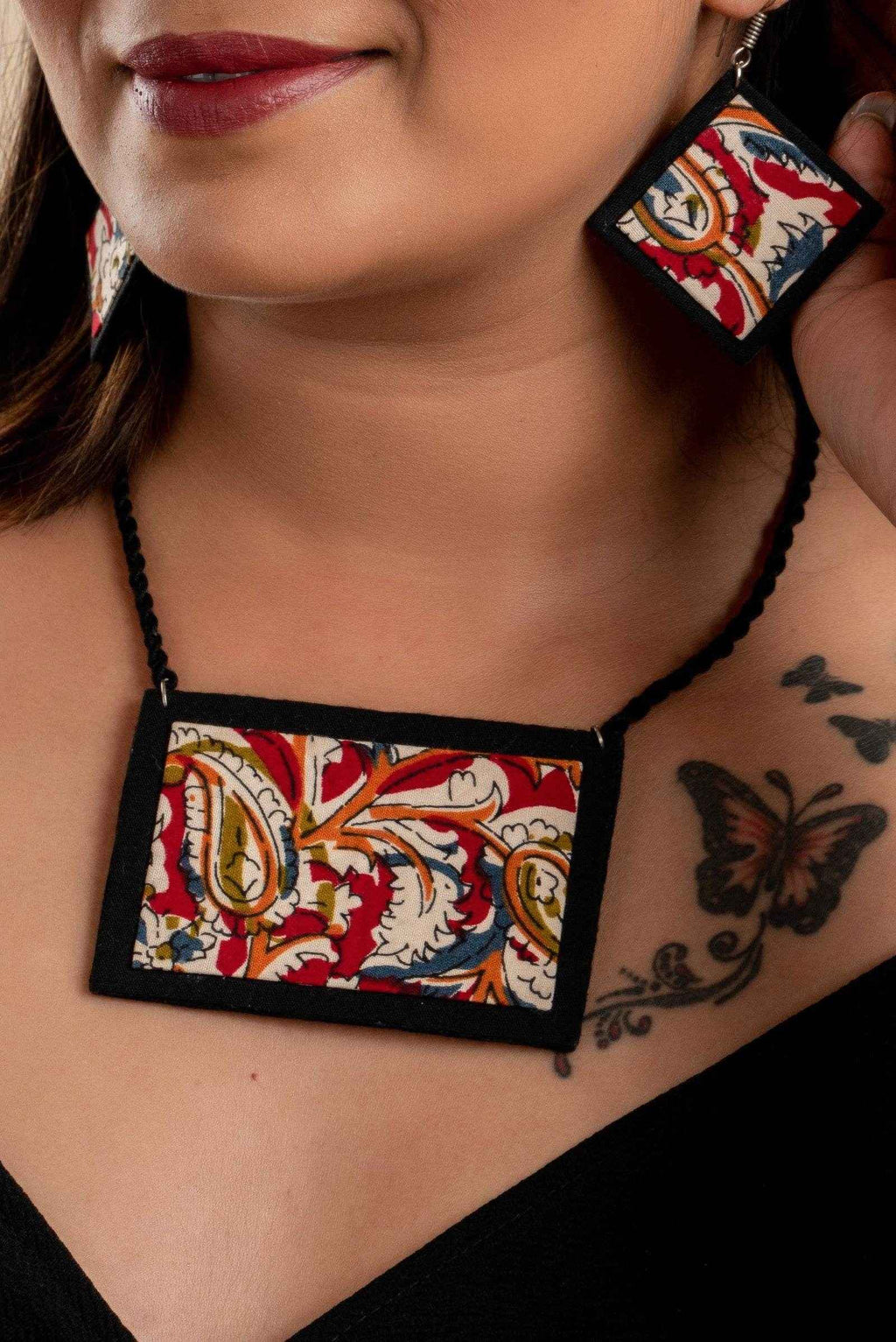 Handcrafted Red Black Kalamkari Fabric Necklace Set with Adjustable Dori and Earrings for Women - Lookandadorn.com