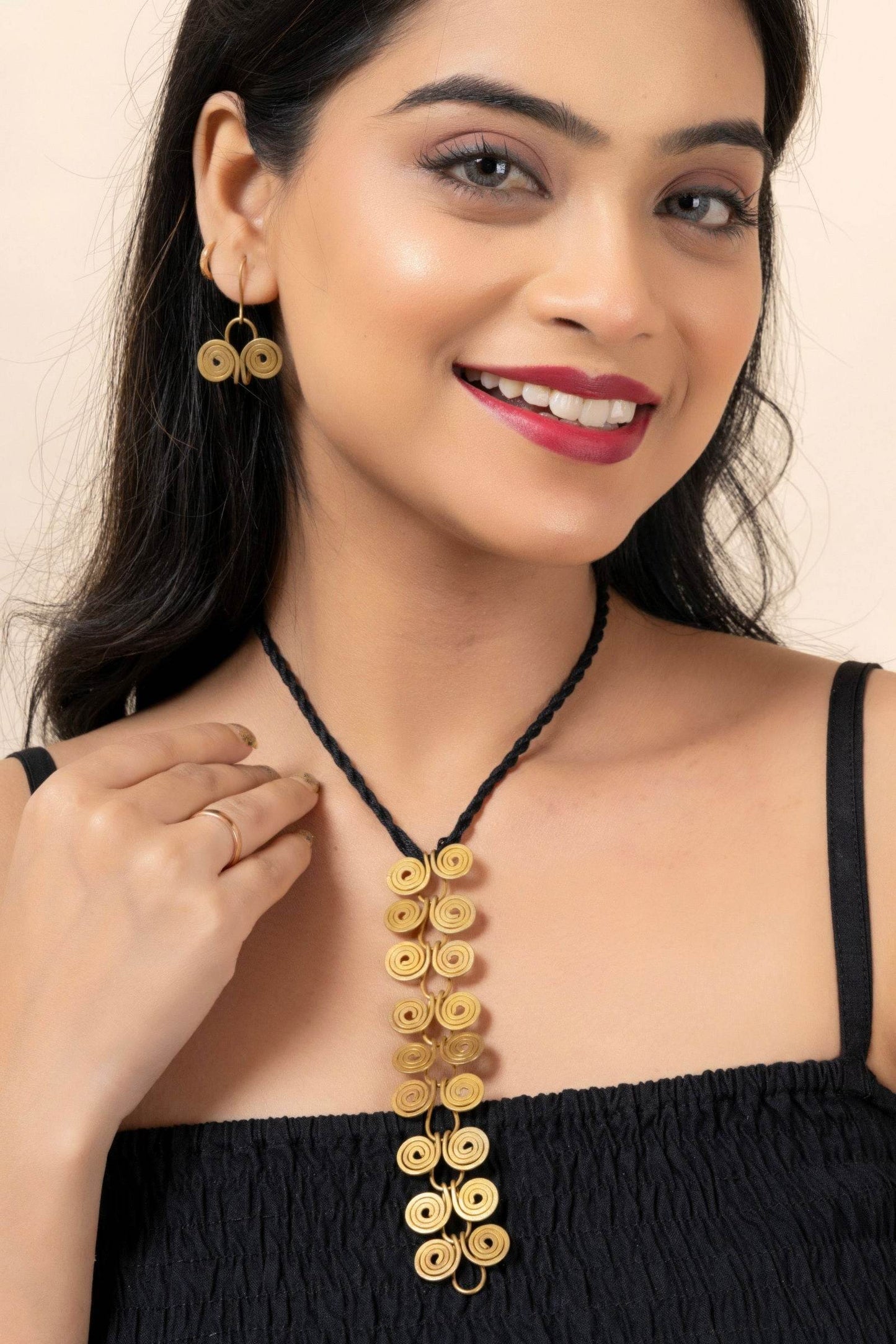 Handmade Dokra Brass Golden Round Spiral Necklace with & Earrings Jewelry Set for Women - Lookandadorn.com