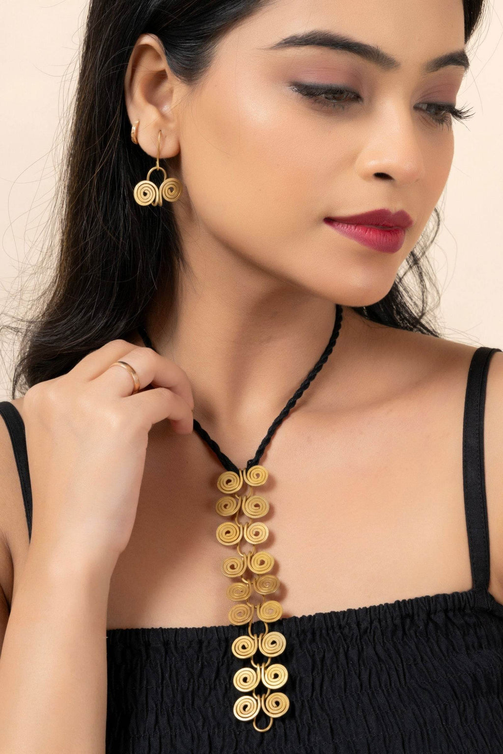 Handmade Dokra Brass Golden Round Spiral Necklace with & Earrings Jewelry Set for Women - Lookandadorn.com