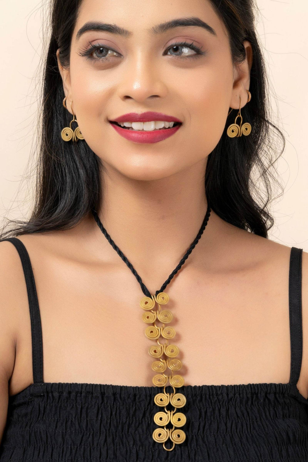 Handmade Dokra Brass Golden Round Spiral Necklace with & Earrings Jewelry Set for Women - Lookandadorn.com