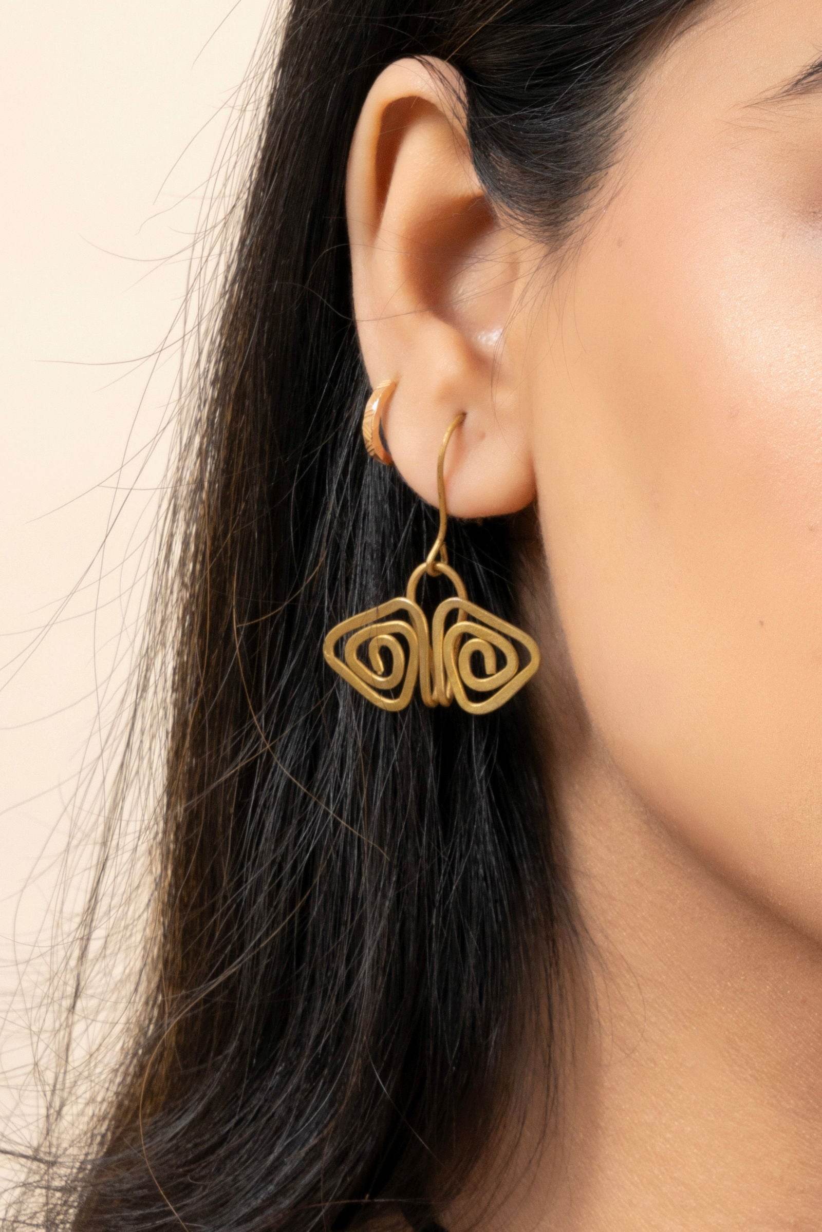 Handmade Dokra Brass Golden Triangular Spiral Necklace Set with Adjustable Black Dori & Earrings - Lookandadorn.com