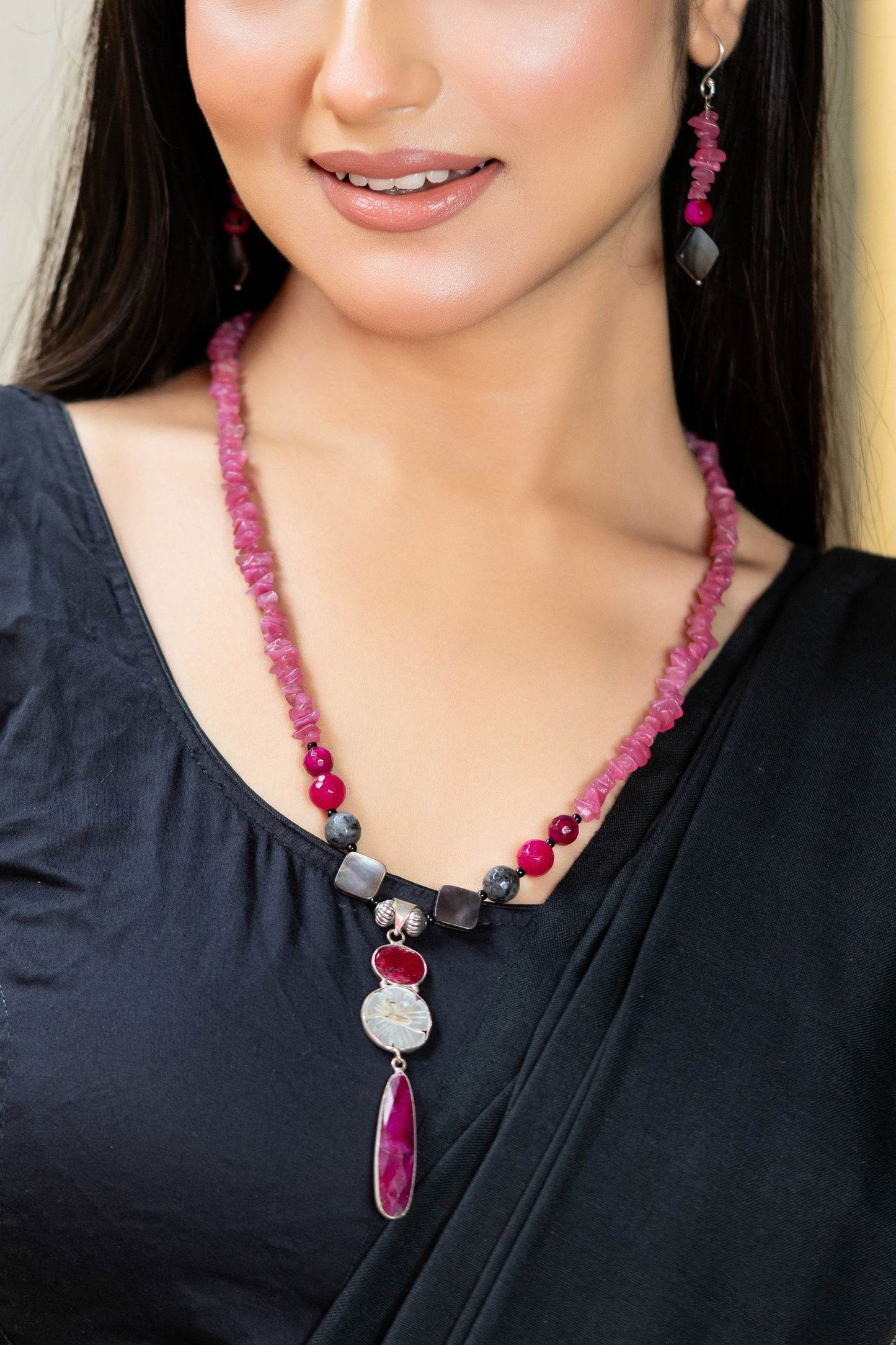 Handmade Pink White Grey Semi Precious Agate Mother of Pearl Stone Chips Necklace with earrings Jewelry Set - Lookandadorn.com