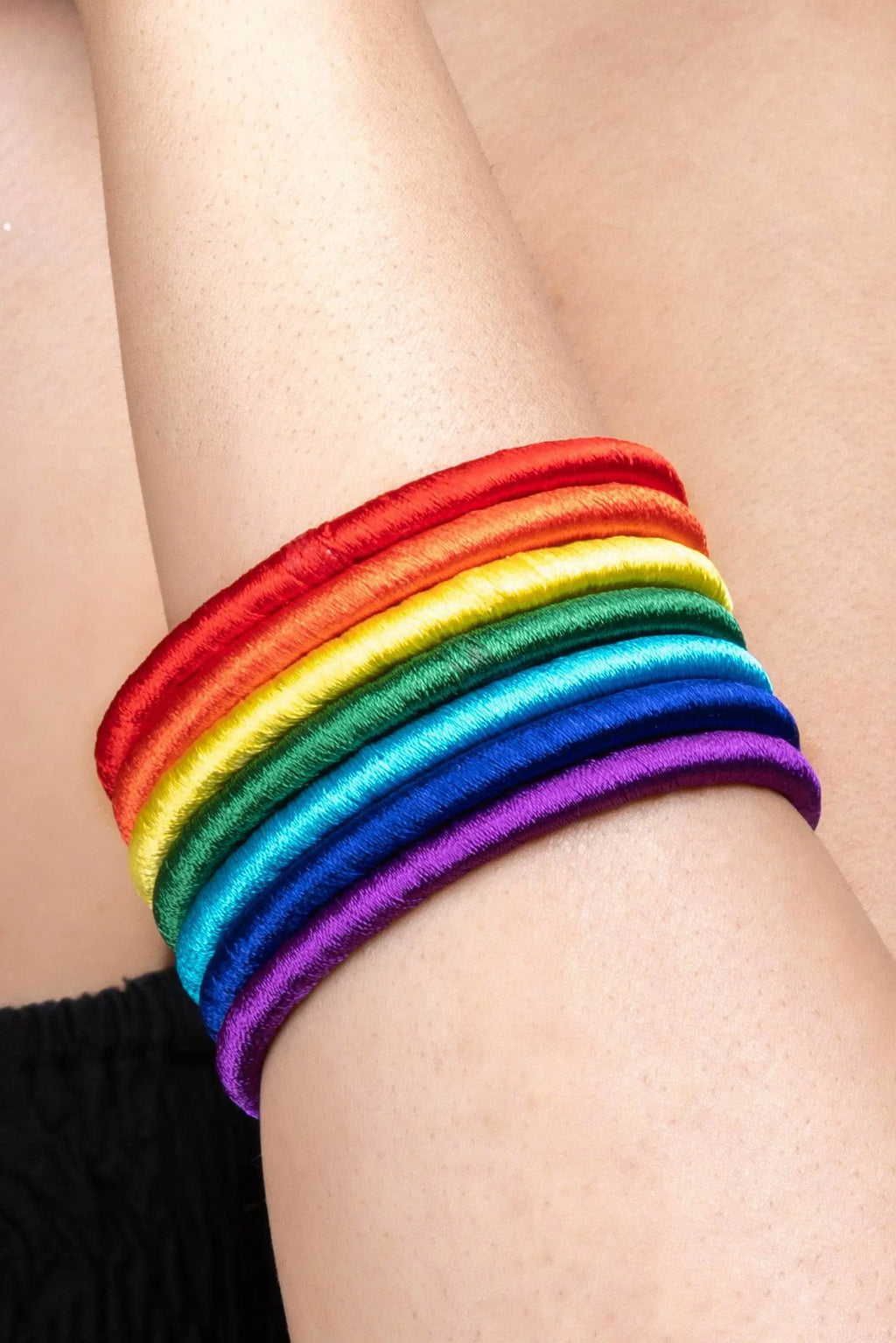 Handmade Set of 7 Colorful Silk Thread Rainbow Bangles - Unique ...