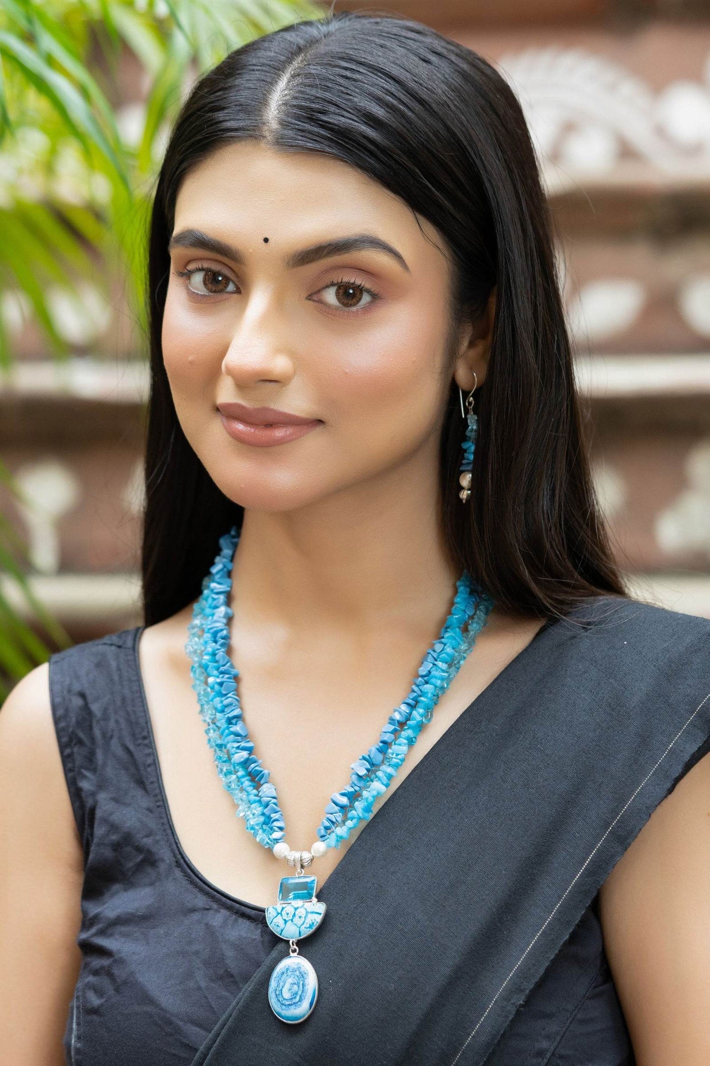 Handmade Shades of Blue Semi Precious Agate Stone Chips Necklace and Earrings Jewelry Set - Lookandadorn.com