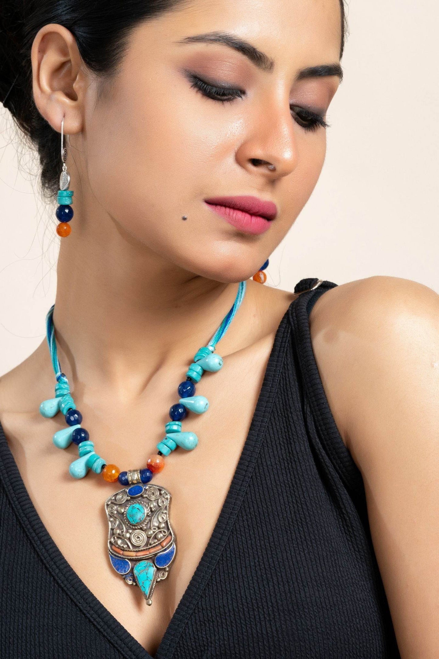 Handmade Turquoise Drop Tibetan Pendant Necklace with Earrings Jewelry Set & Adjustable Dori - Lookandadorn.com