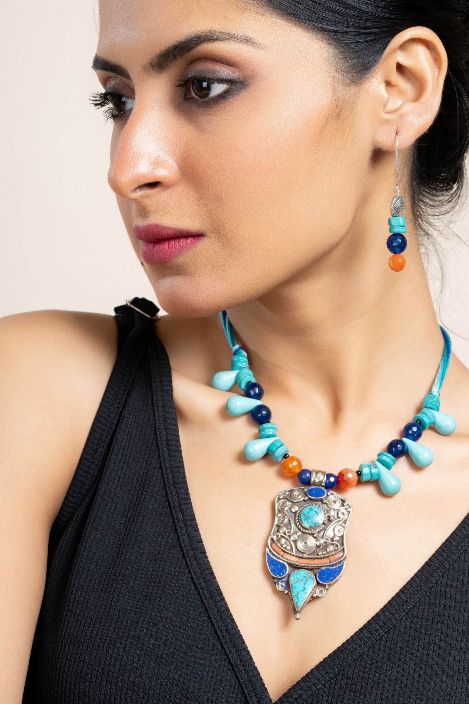 Handmade Turquoise Drop Tibetan Pendant Necklace with Earrings Jewelry Set & Adjustable Dori - Lookandadorn.com