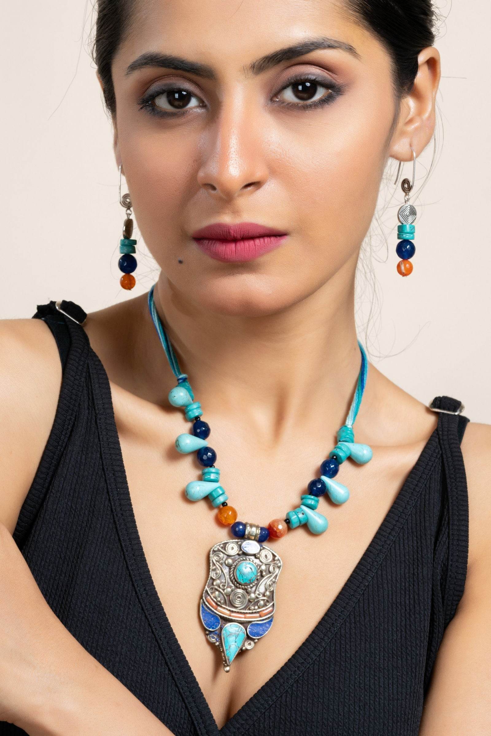 Handmade Turquoise Drop Tibetan Pendant Necklace with Earrings Jewelry Set & Adjustable Dori - Lookandadorn.com