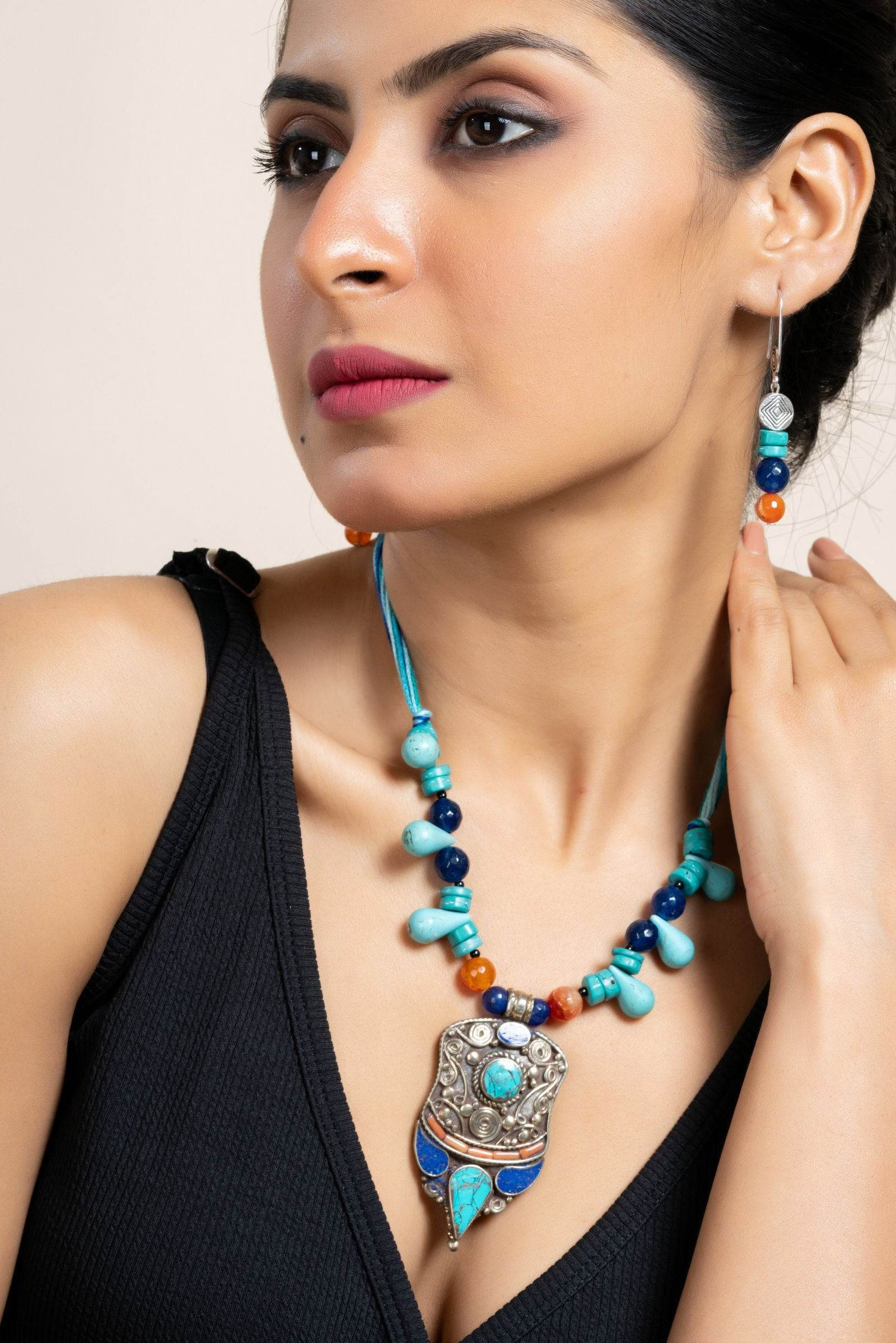 Handmade Turquoise Drop Tibetan Pendant Necklace with Earrings Jewelry Set & Adjustable Dori - Lookandadorn.com