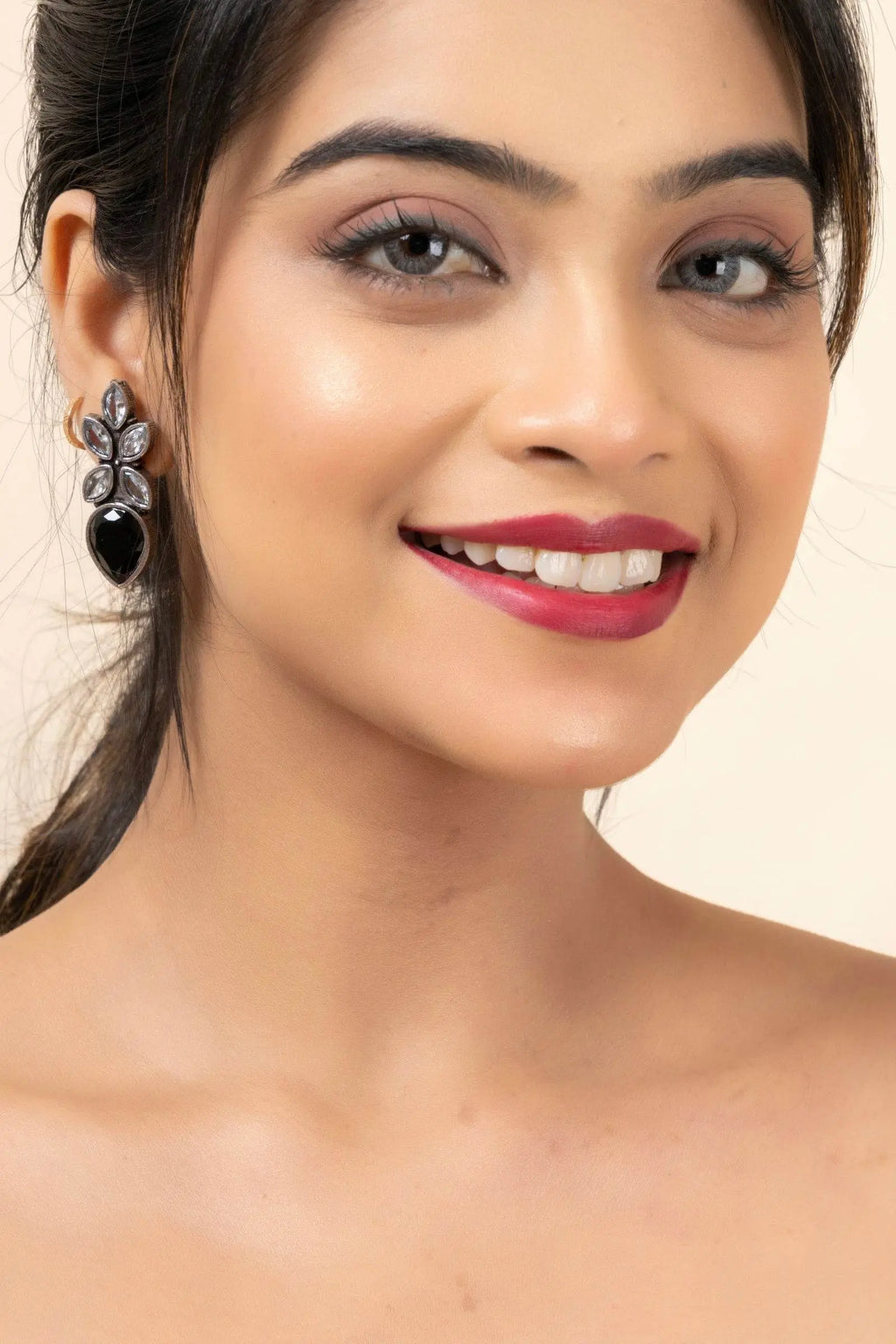 Oxidized Silver Cubic Zirconia Stud Earrings in White and Black - Unique Designer Elegance - Lookandadorn.com