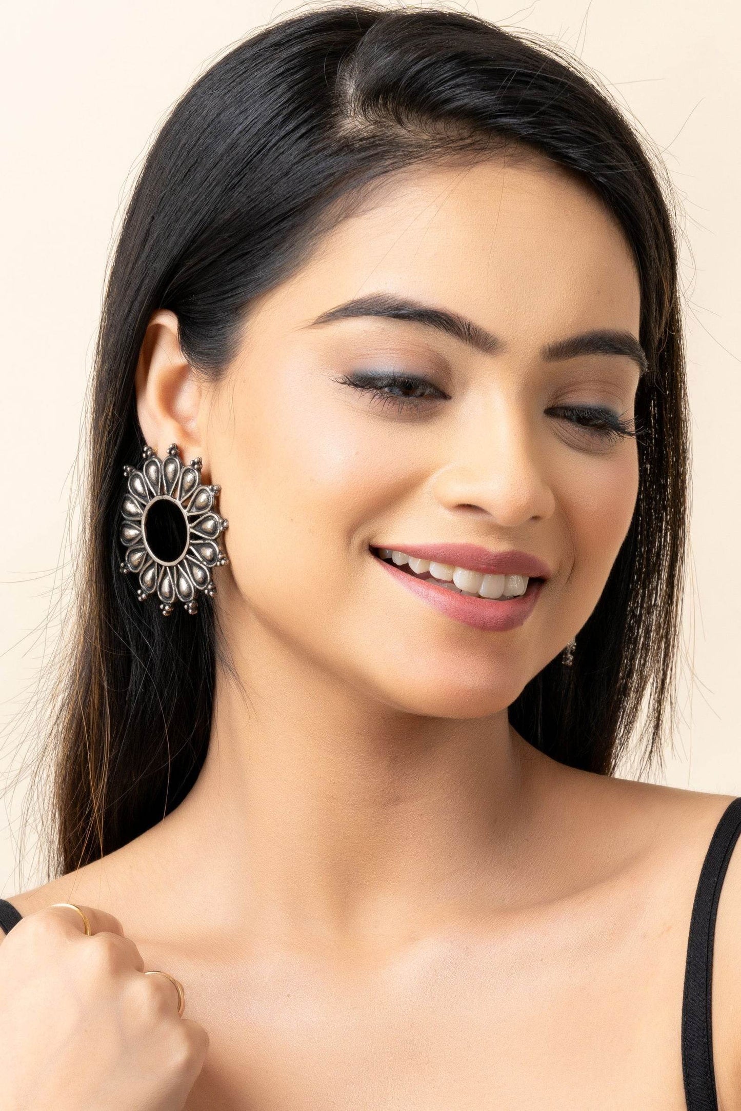 Oxidized Silver Replica Hollow Floral Stud Earrings - Lookandadorn.com