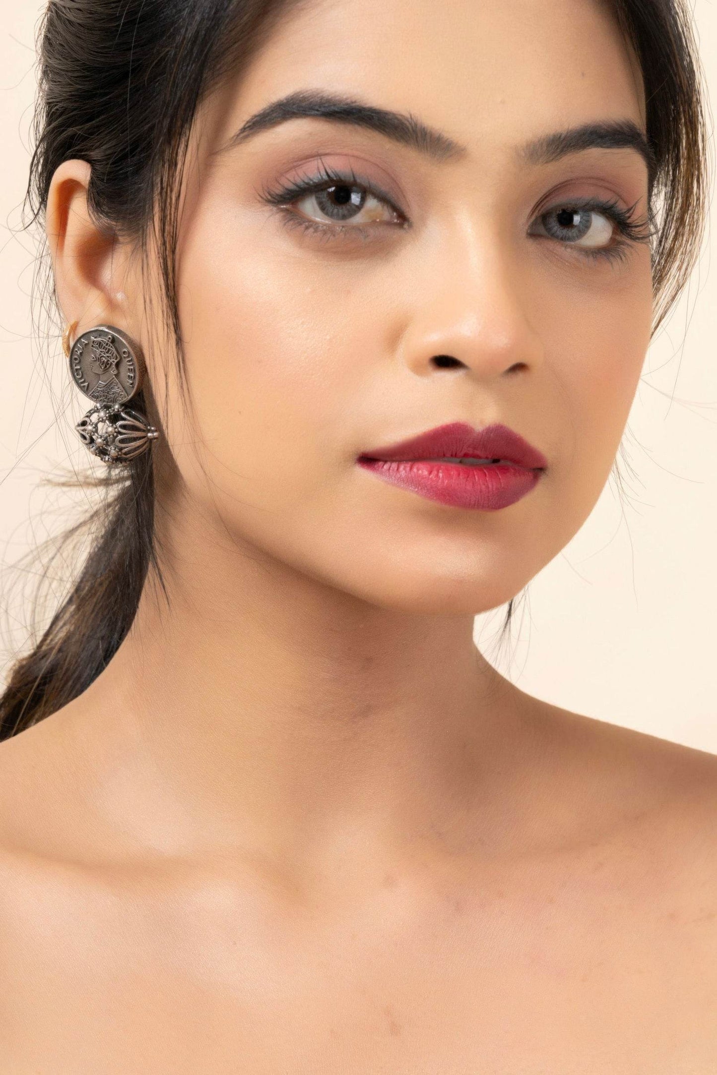 Oxidized Silver Replica Queen Victoria Stud Earrings with Intricate Detail for Daily Wear - Lookandadorn.com