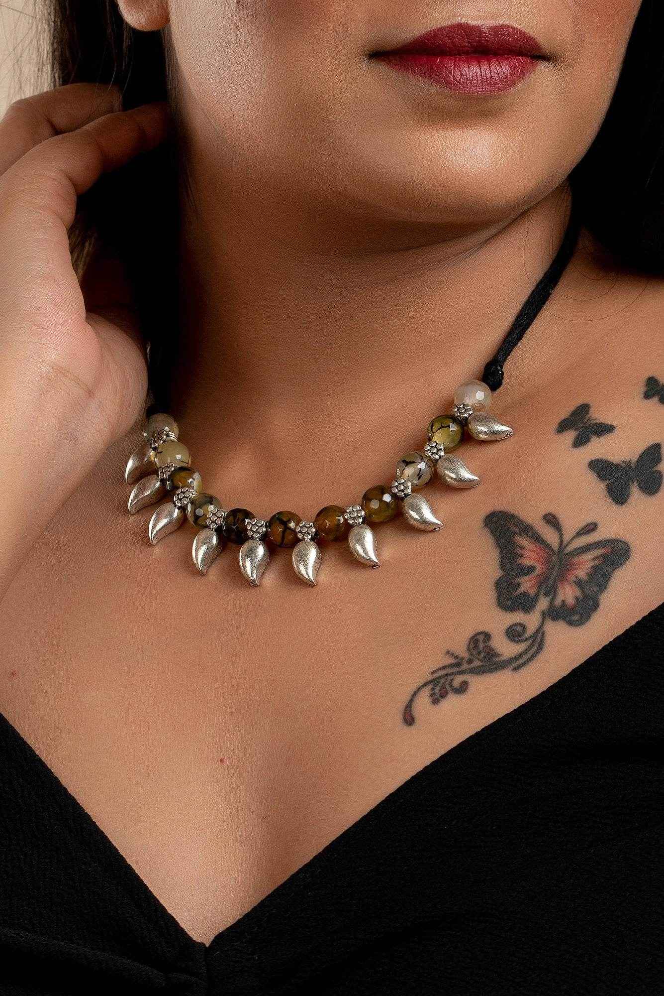 Handmade Dragon Veined Moss Agate Necklace With German Silver Mango Charms & Adjustable Dori - Lookandadorn.com
