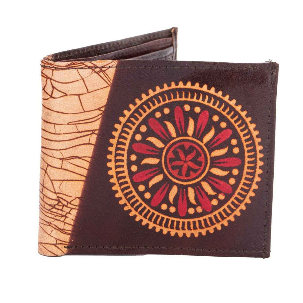 Shantiniketan Leather Products: Handcrafted Genuine Leather Wallet With 5 Spacious Compartments - Lookandadorn.com