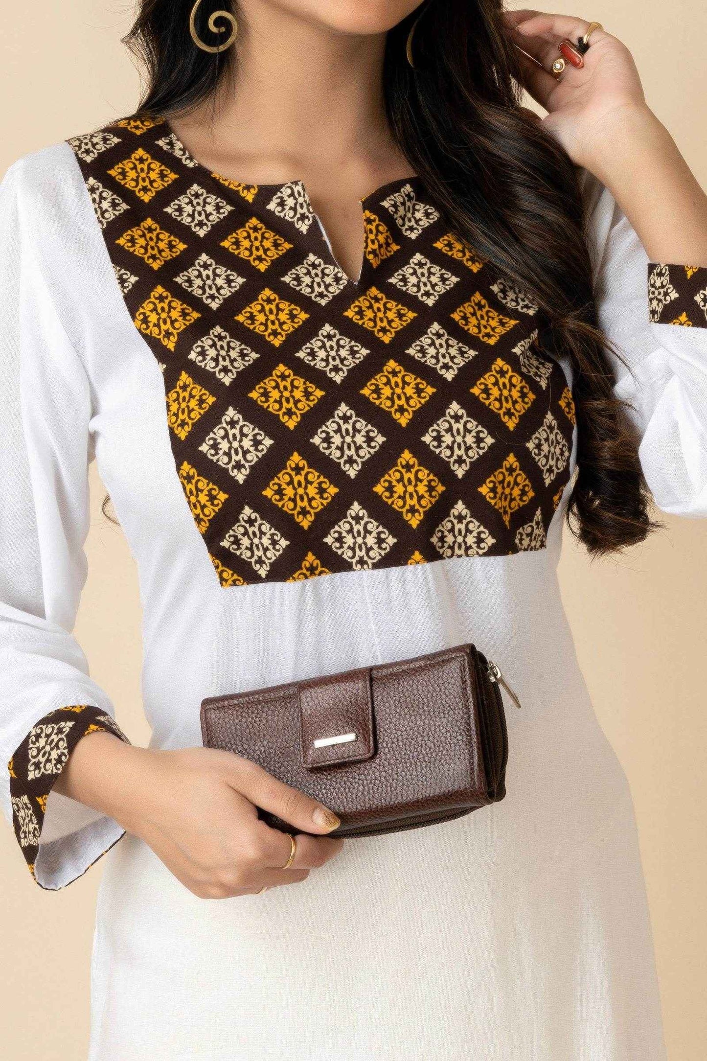 Handcrafted Genuine Leather Wallet For Women - Brown Double Flip Clutch With 6 Compartments - Lookandadorn.com