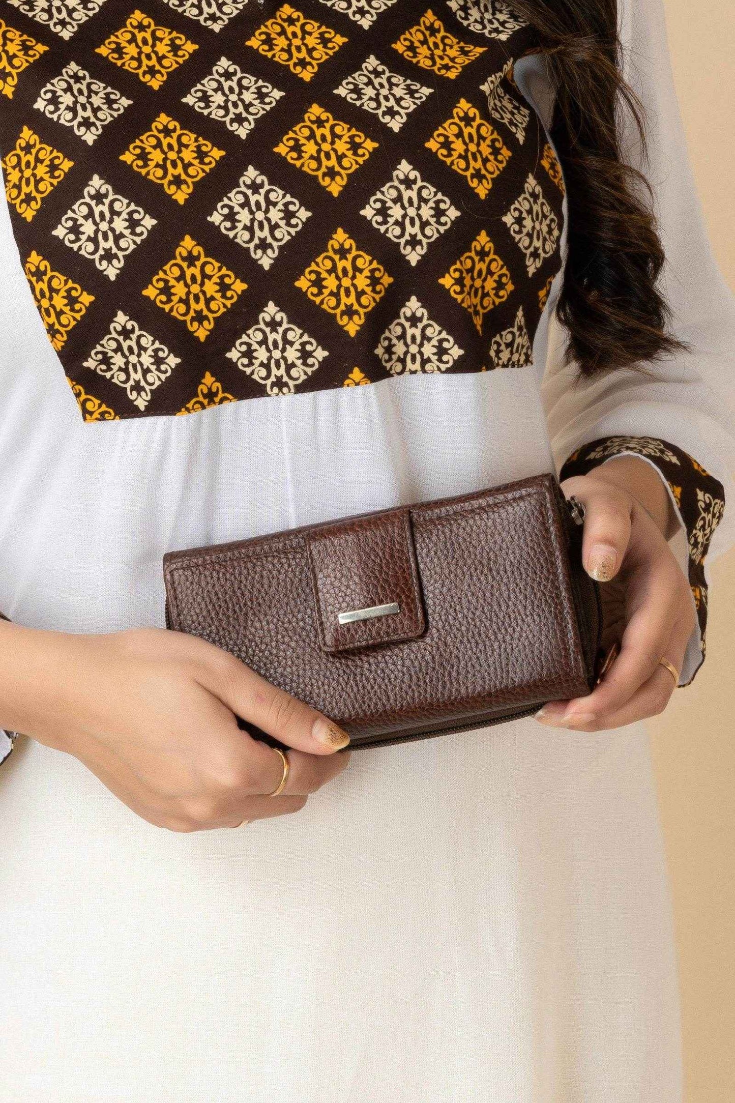 Handcrafted Genuine Leather Wallet For Women - Brown Double Flip Clutch With 6 Compartments - Lookandadorn.com