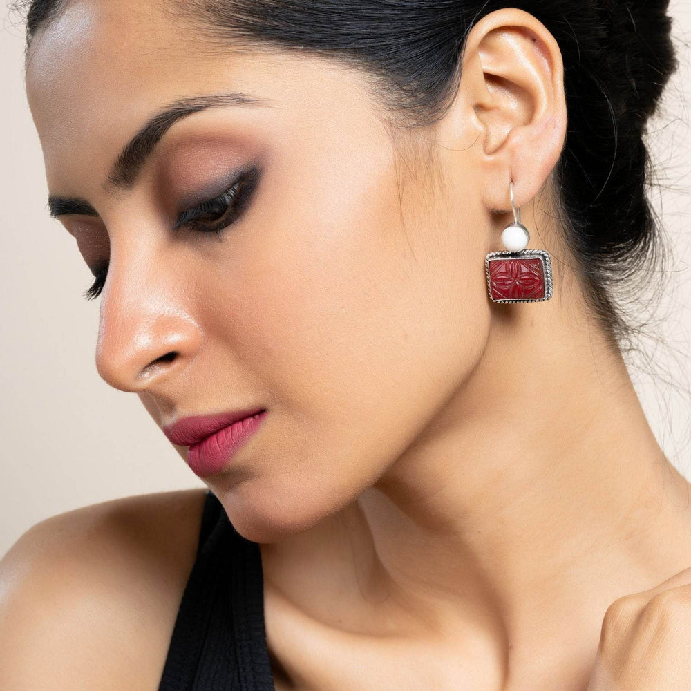 White and Red Carved Stone Oxidised Silver Earrings - Elegant, Non-Allergic Design for Any Occasion - Lookandadorn.com