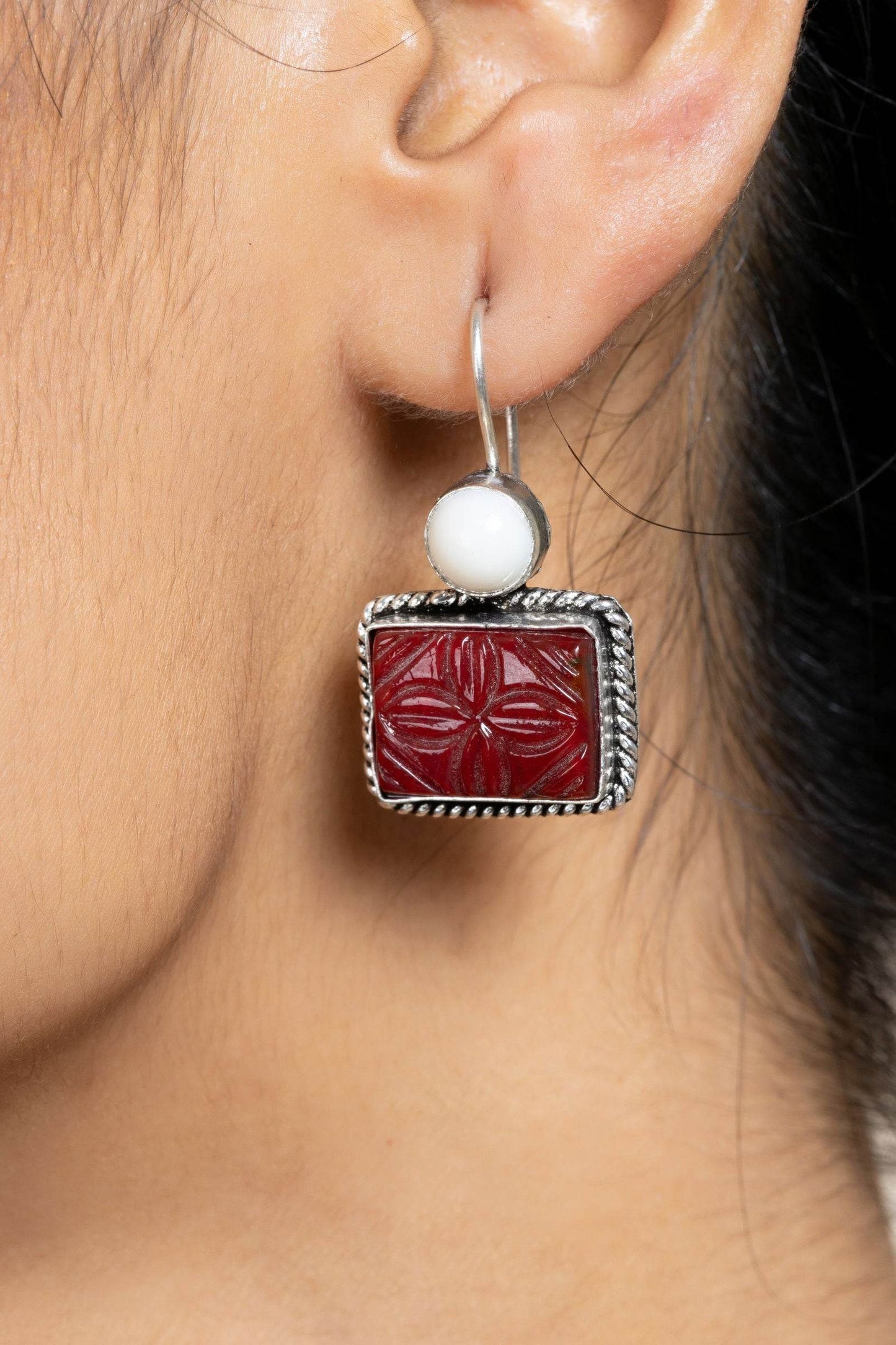 White and Red Carved Stone Oxidised Silver Earrings - Elegant, Non-Allergic Design for Any Occasion - Lookandadorn.com
