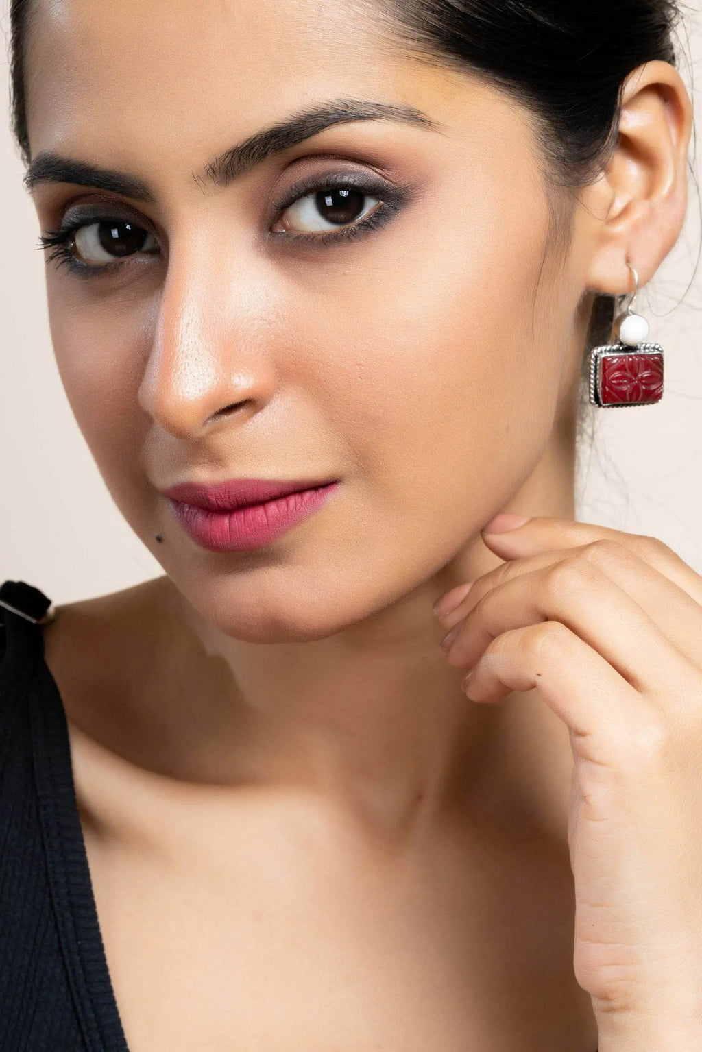 White and Red Carved Stone Oxidised Silver Earrings - Elegant, Non-Allergic Design for Any Occasion - Lookandadorn.com